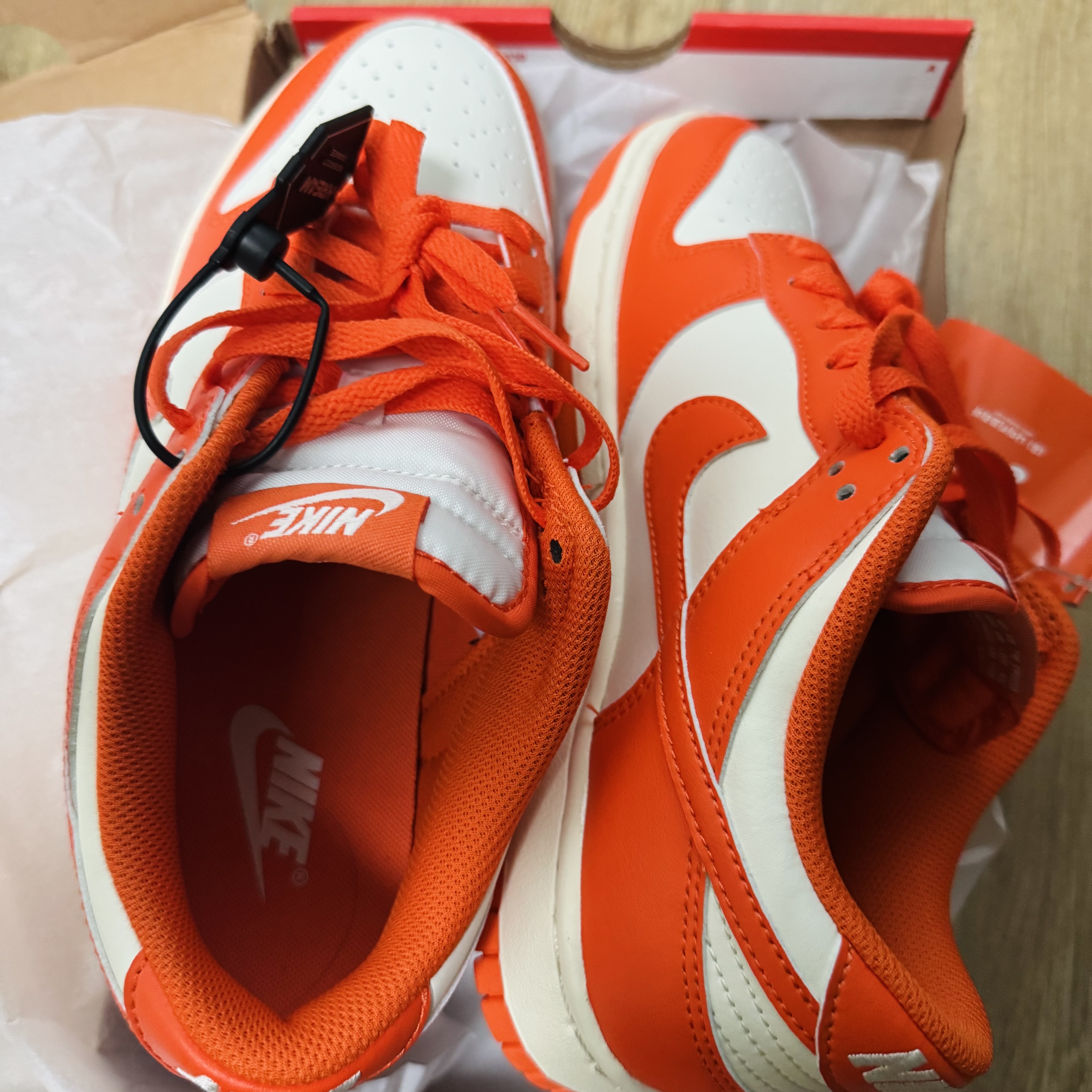 Nike Dunk Low Retro Syracuse 2025 착용 스타일