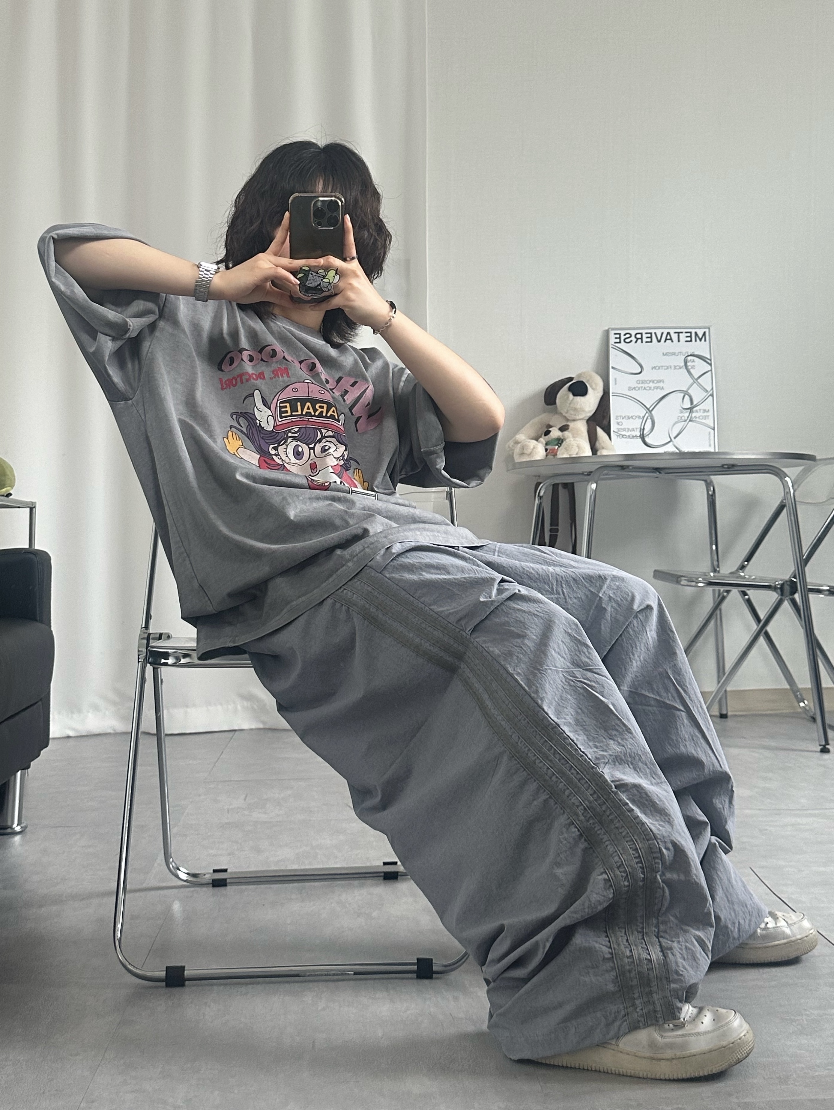 (W) Nike Air Force 1 '07 Low White, Hello Sunrise 90s Logo 6Panel Cap Beige & Navy 착용 스타일 - 1