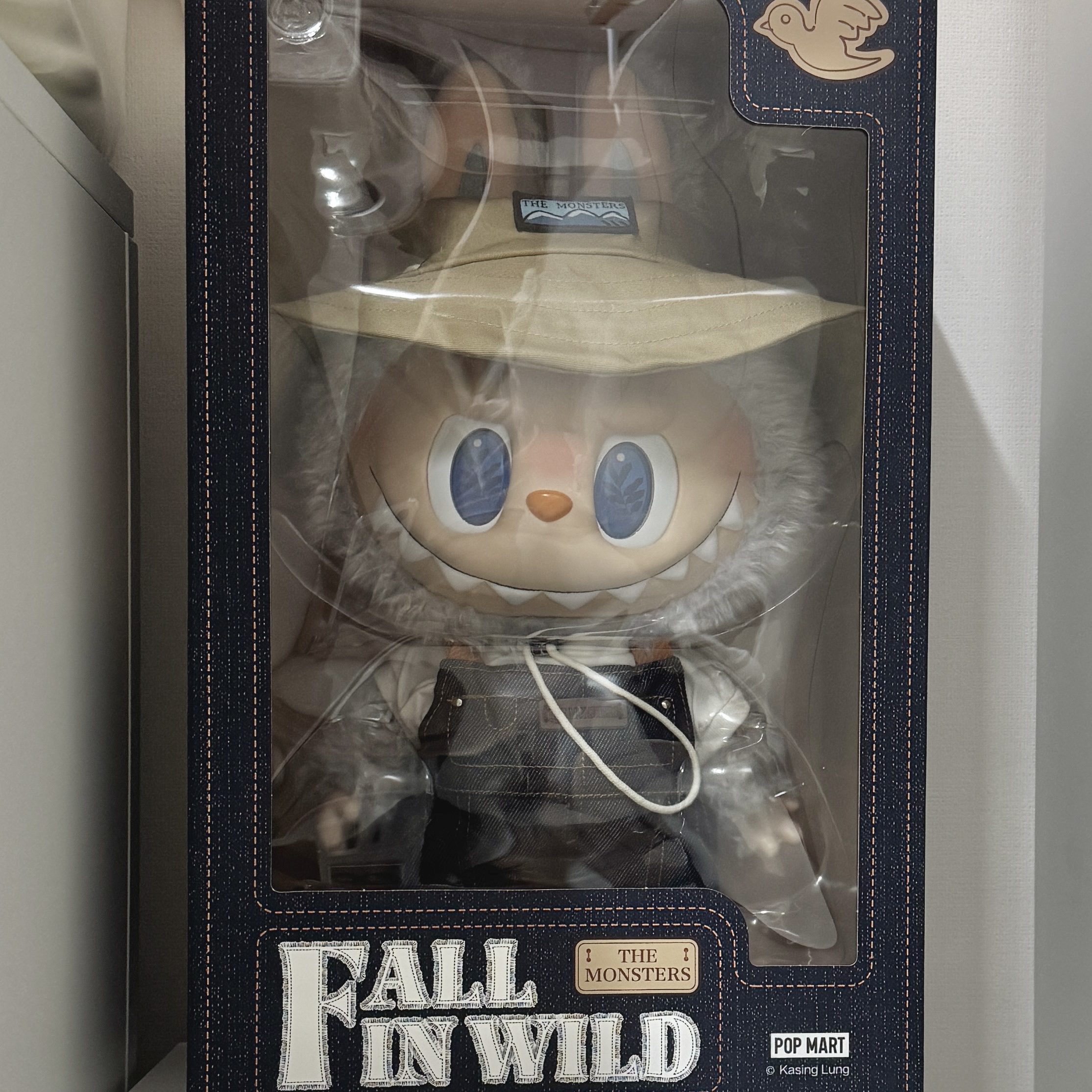 Pop Mart The Monsters Fall In Wild Labubu Series Plush Doll 착용 스타일