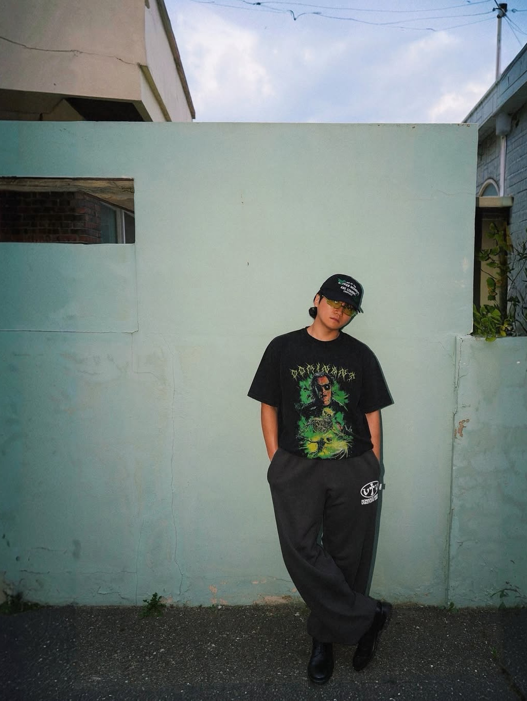 Dominant Frog cap_Black, Dominant Neon Washing T-Shirt 착용 스타일 - 3