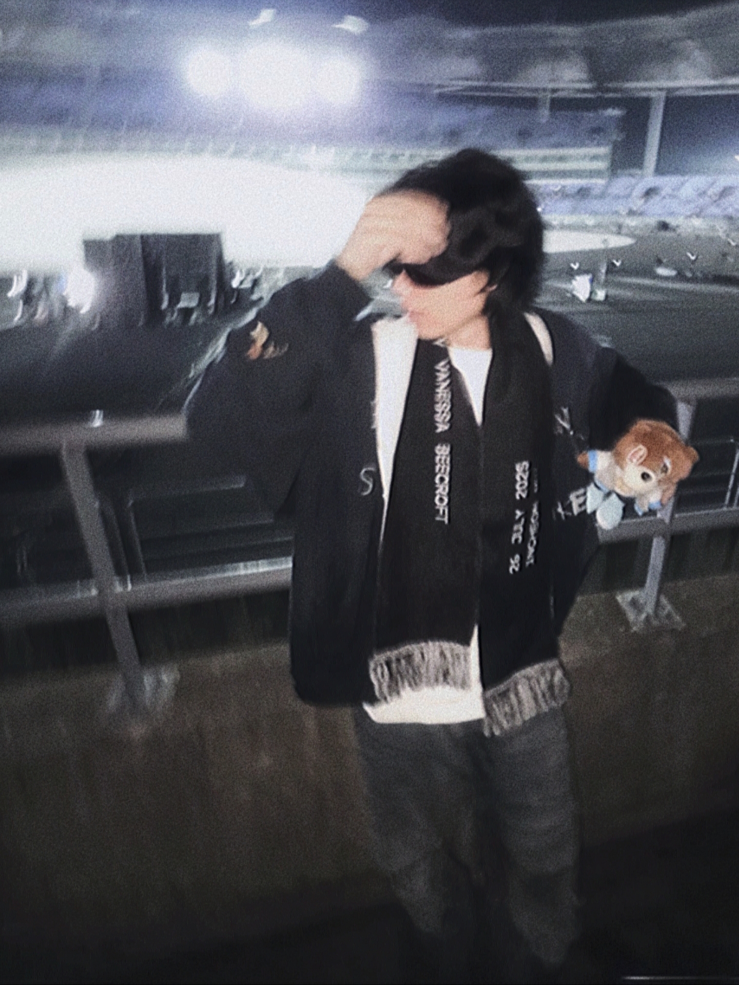 Paly Hollywood Birdman Of Silver Lake Zip Hooded Sweatshirt Black, Balenciaga 3XL Sneakers Light Beige 착용 스타일 - 1