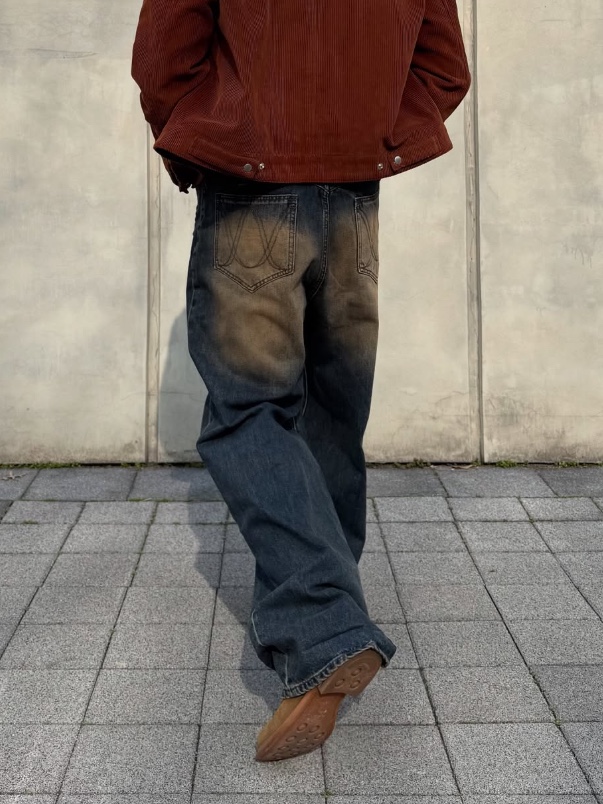 WESLEY HYUSTON Double Belt Loop Wide Denim Pants Brown 착용 스타일 - 4