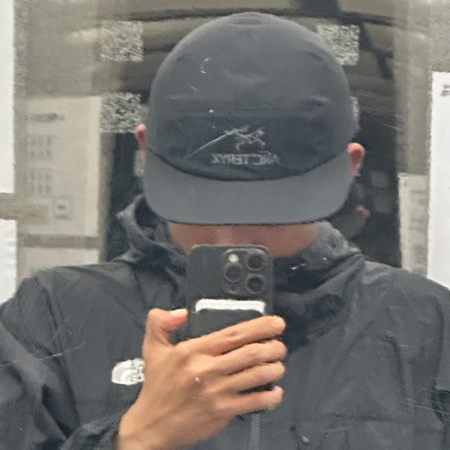 Arc'teryx Gore 5 Panel Cap Black 착용 스타일