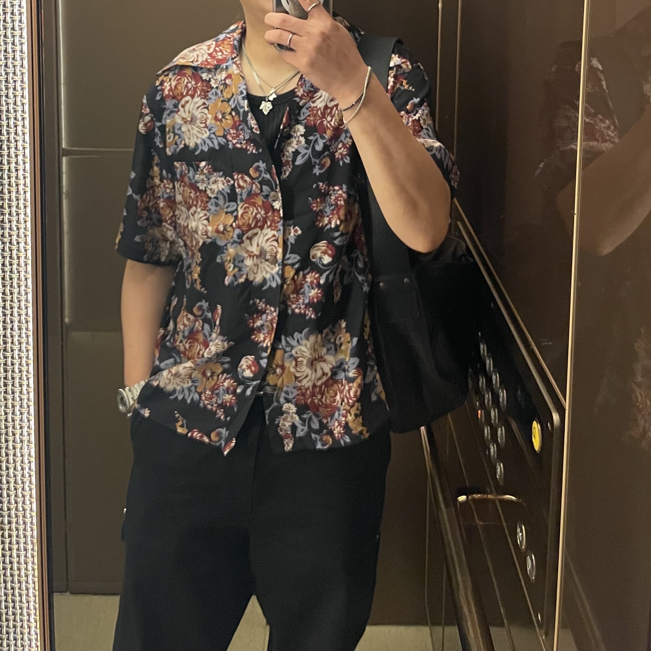 Kapital Silk Rayon Champagne Maria Pattern Wrangle Collar Aloha Shirt Black, Rolex Submariner Date 41mm 126610LN Black Oyster ์ฐฉ์ฉ ์คํ์ผ