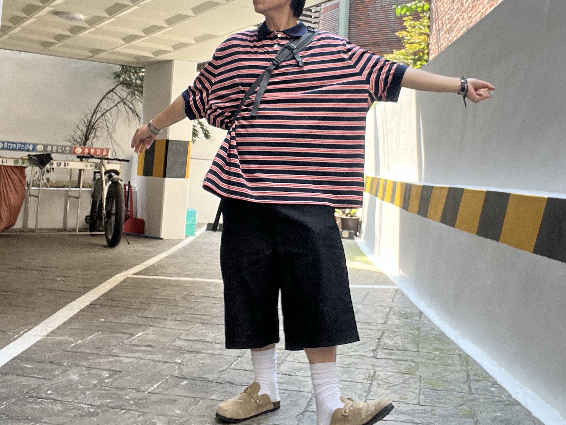 MJD Oversized Stripe Polo Dark Navy, Dickies Loose Fit 13 Inch Flat Front Work Shorts Black 착용 스타일