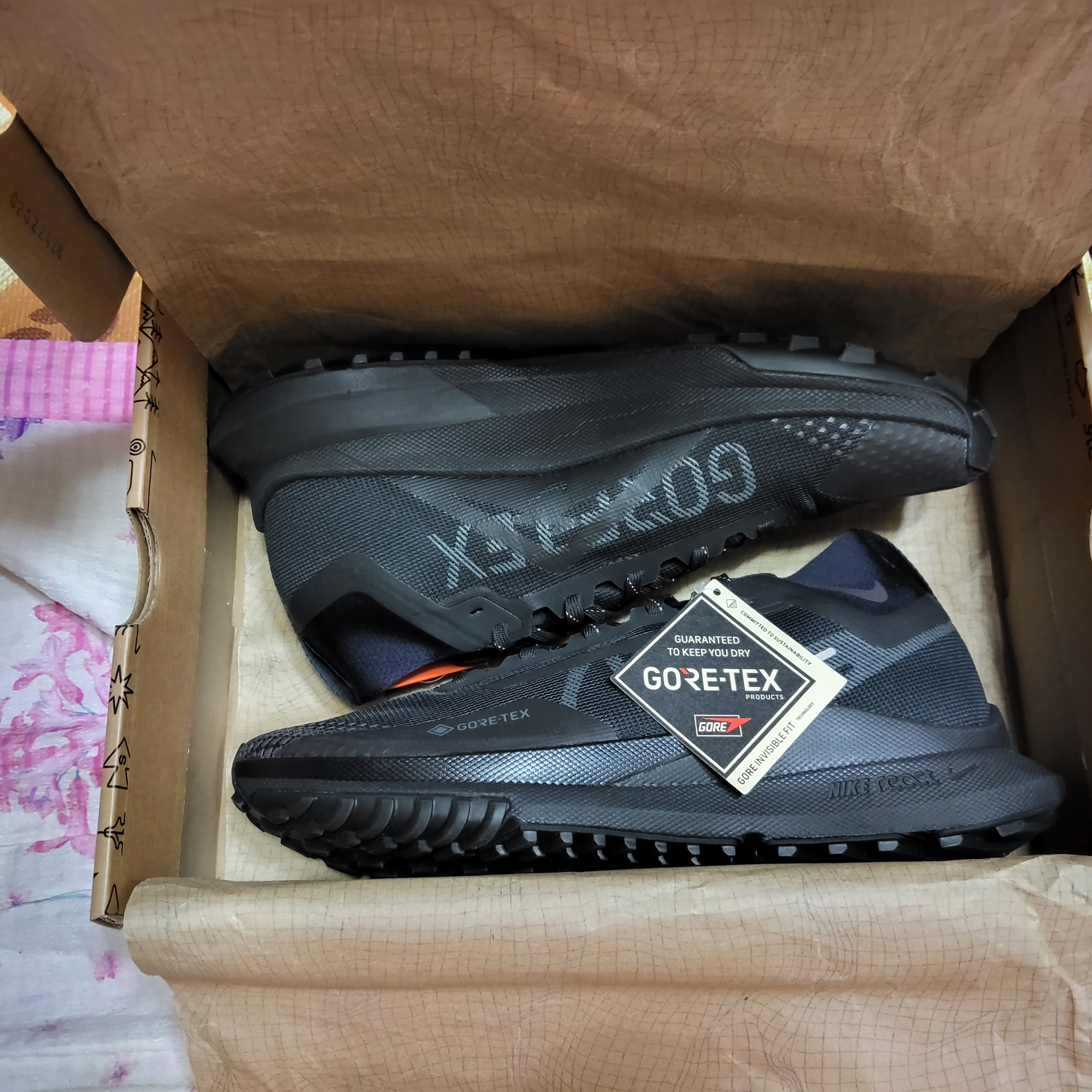 Nike React Pegasus Trail 4 Gore-Tex Black Velvet Brown 착용 스타일 - 9