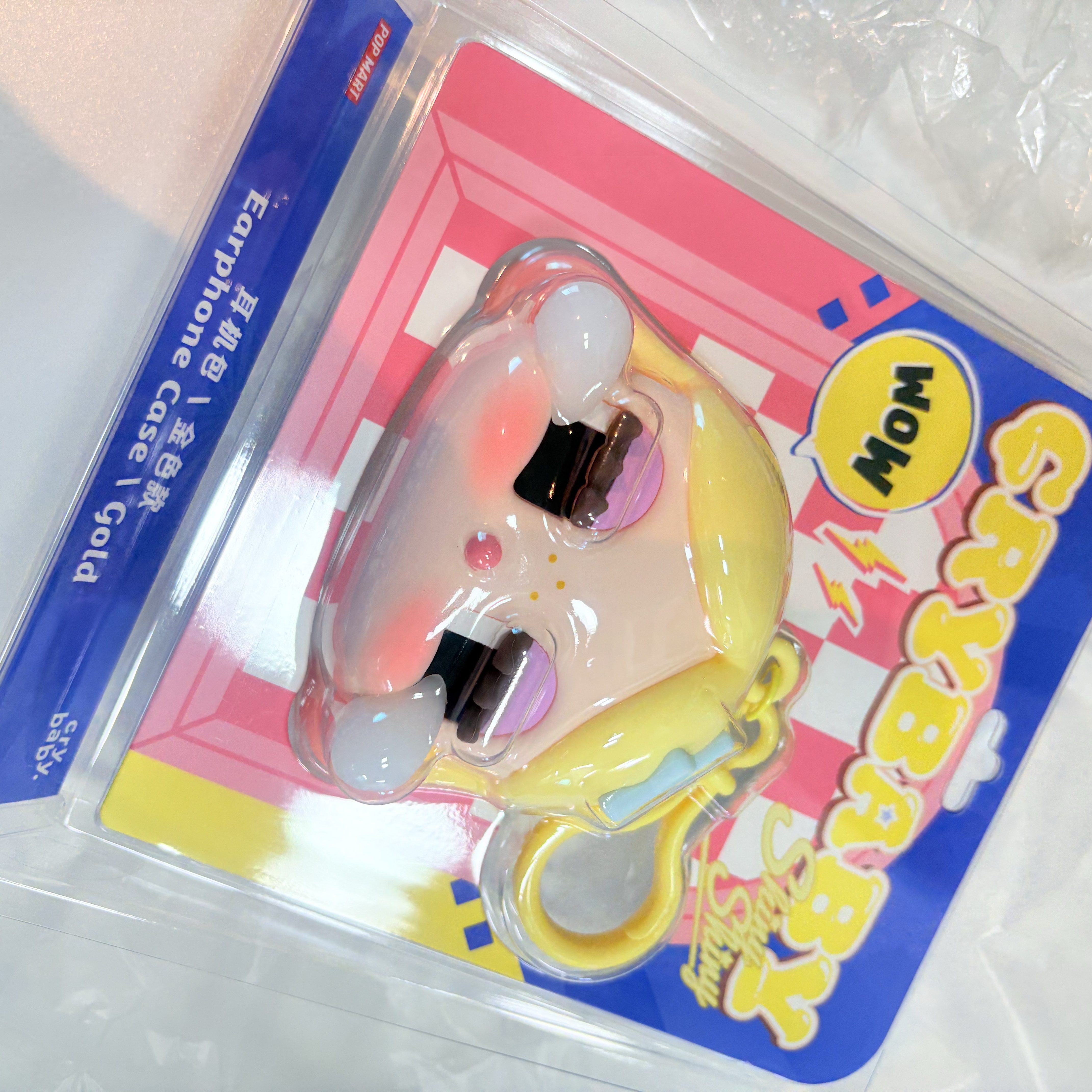 Pop Mart Crybaby Shiny Shiny Series Earphone Case Gold 착용 스타일 - 1