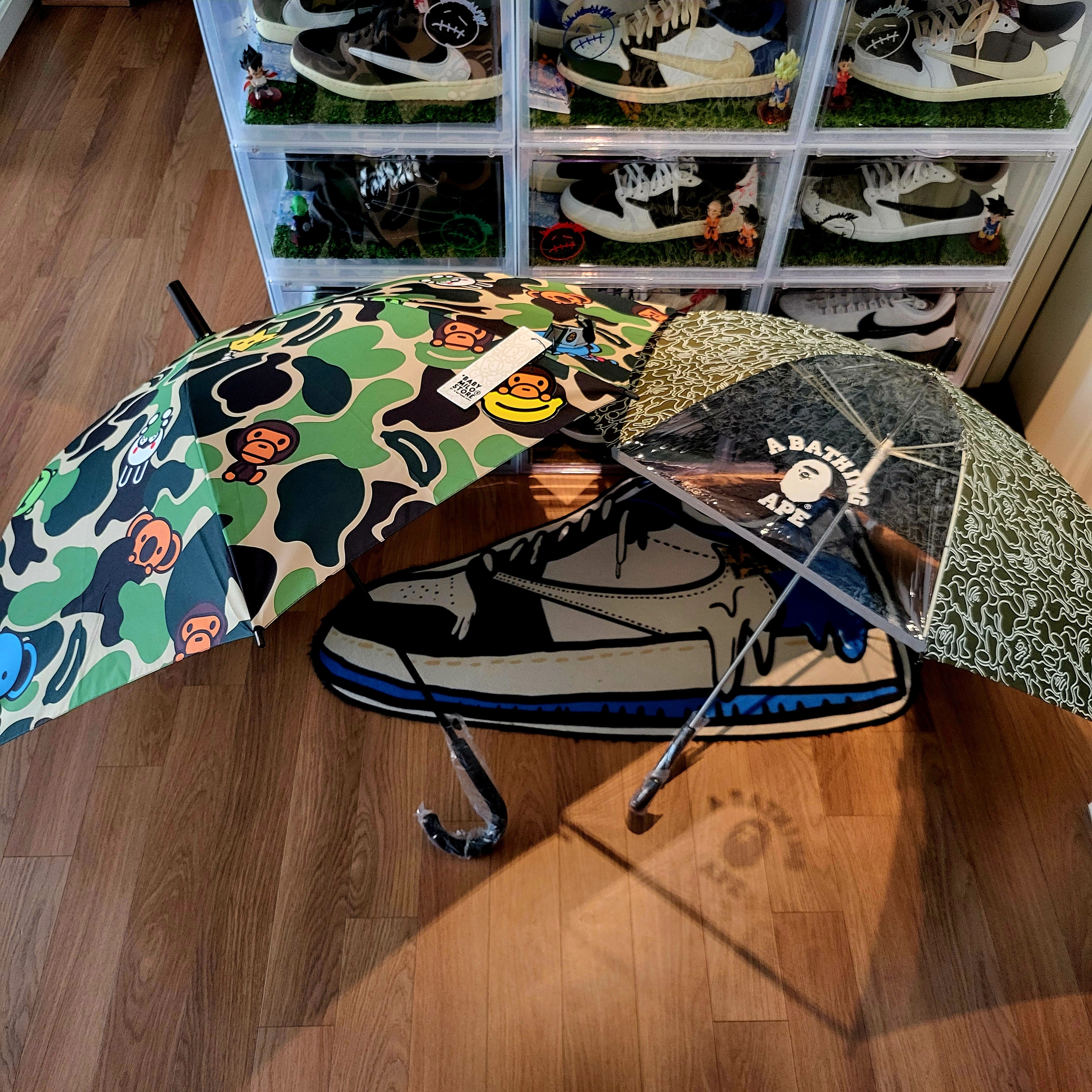 BAPE New ABC Milo All Friends Umbrella Green 착용 스타일 - 1