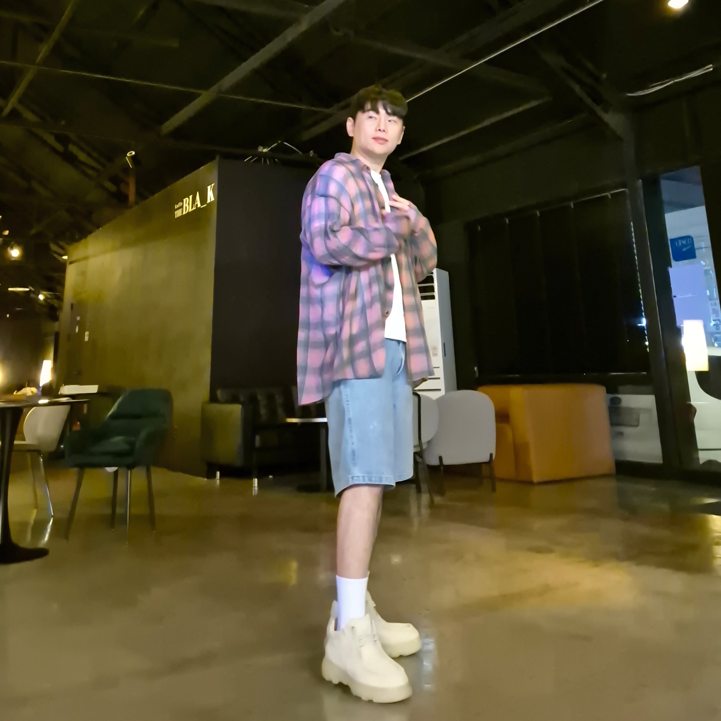Burberry Suede Creeper Mid Shoes Clay, Our Legacy Borrowed Shirt Big Lumbercheck Print 착용 스타일