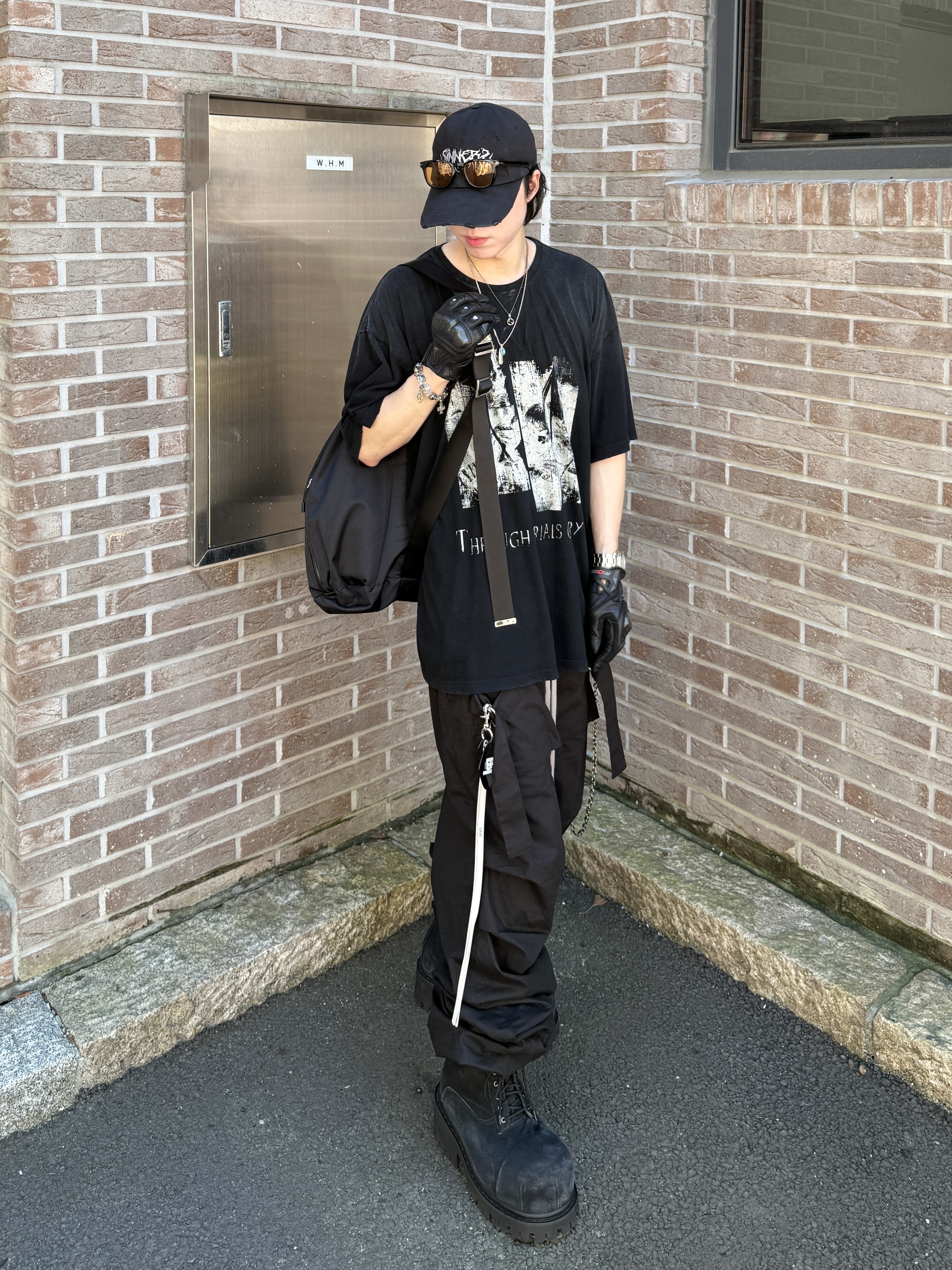 Balenciaga Stomper Bootie Black, Civision by CSC Sinners Cap 착용 스타일 - 3