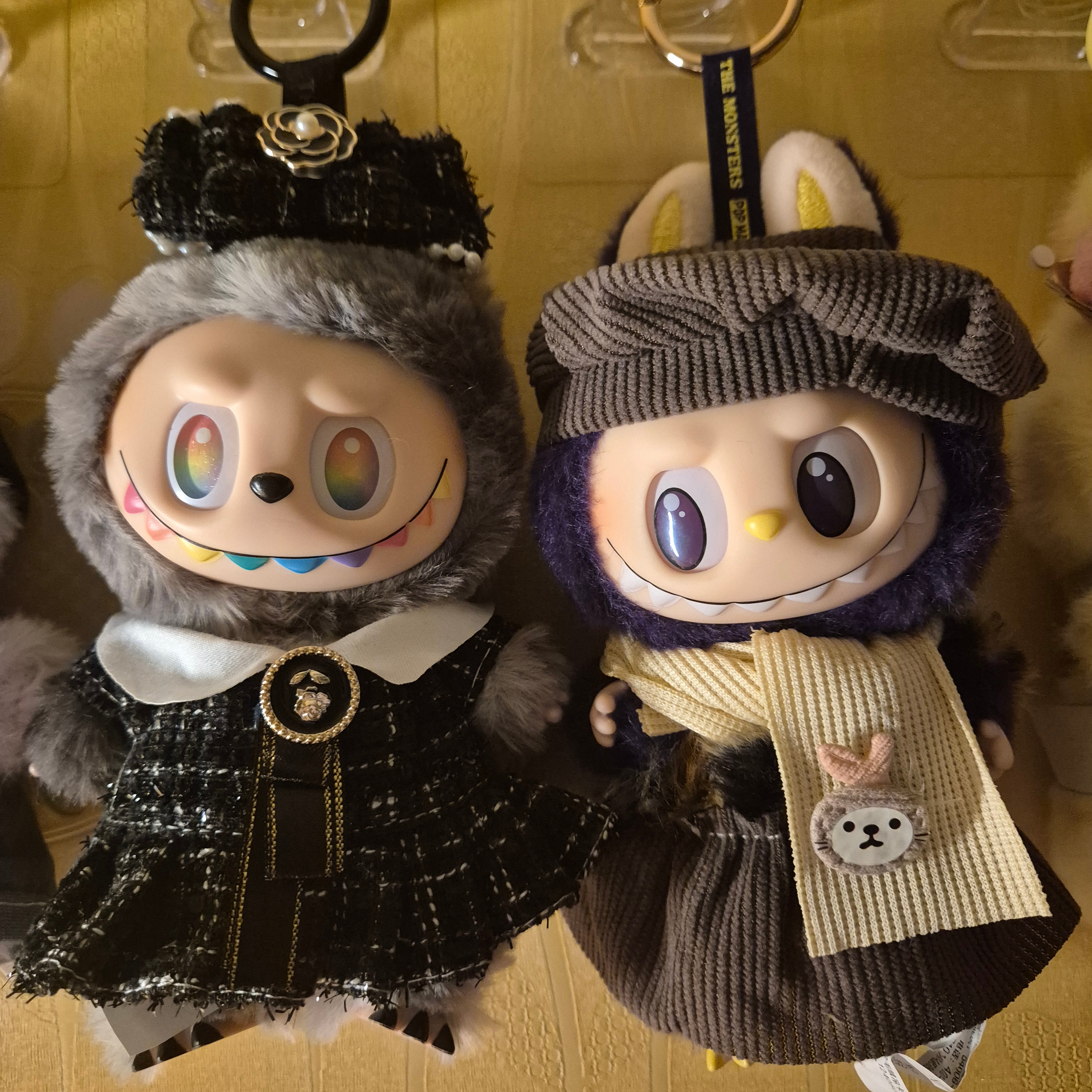 Pop Mart Labubu x Pronounce Lucky Fairy Toy Keyring 착용 스타일 - 1