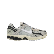 Nike Zoom Vomero 5 Light Bone and Black