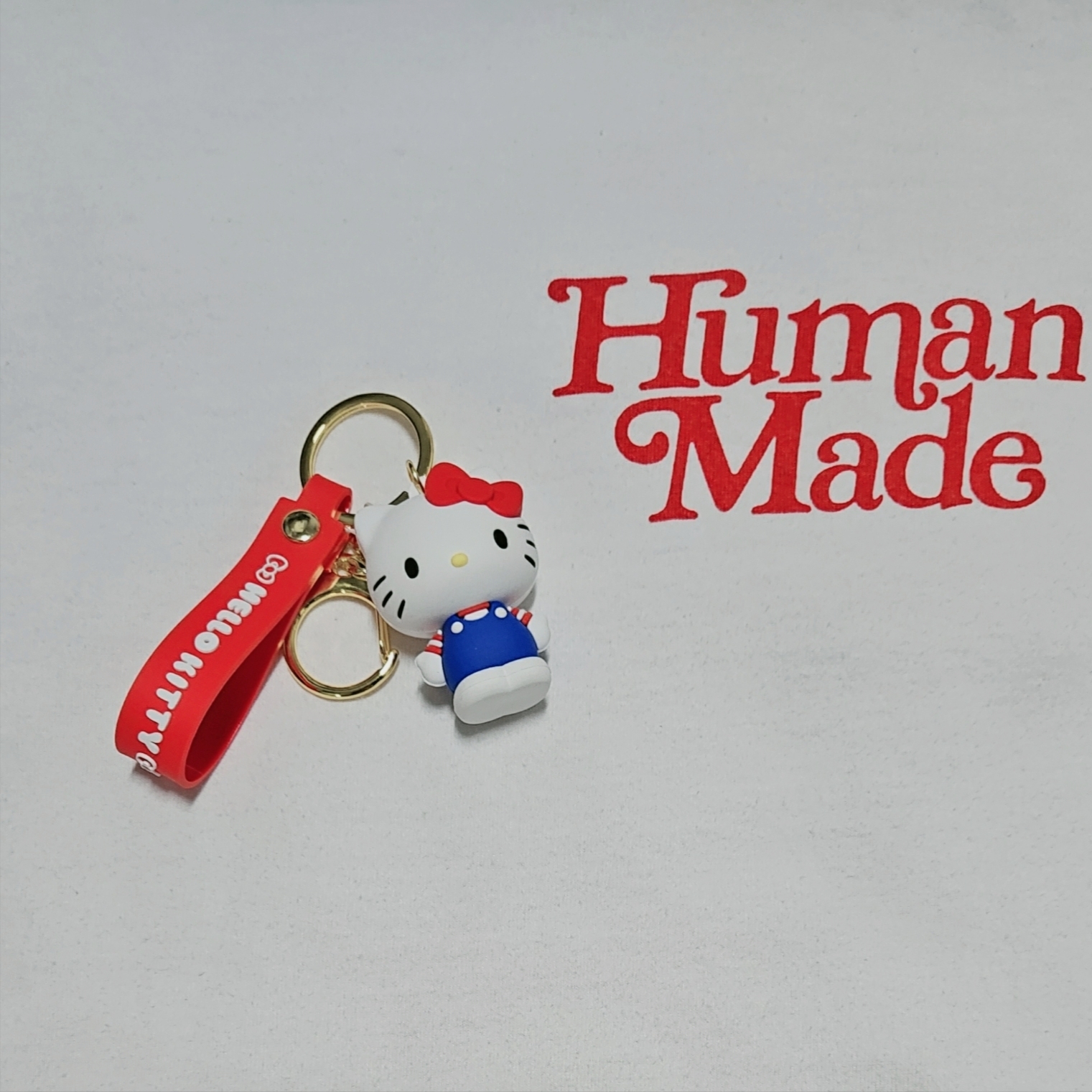 Sanrio Hello Kitty Three-Dimensional Key Holder 착용 스타일