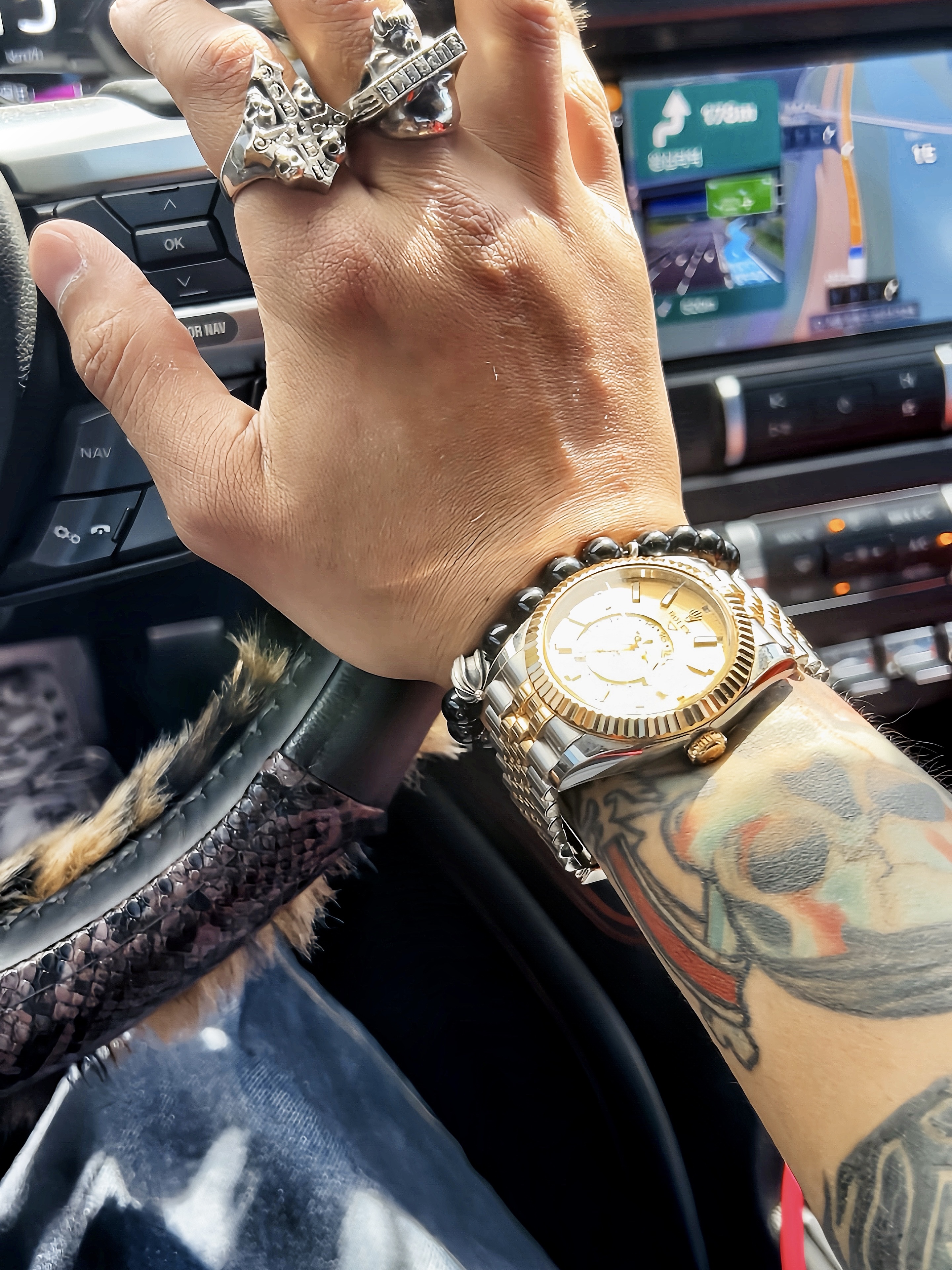 Stussy x Martine Rose Steering Wheel Cover, Palace TGF Skull Cross Ring Silver - 24FW 착용 스타일