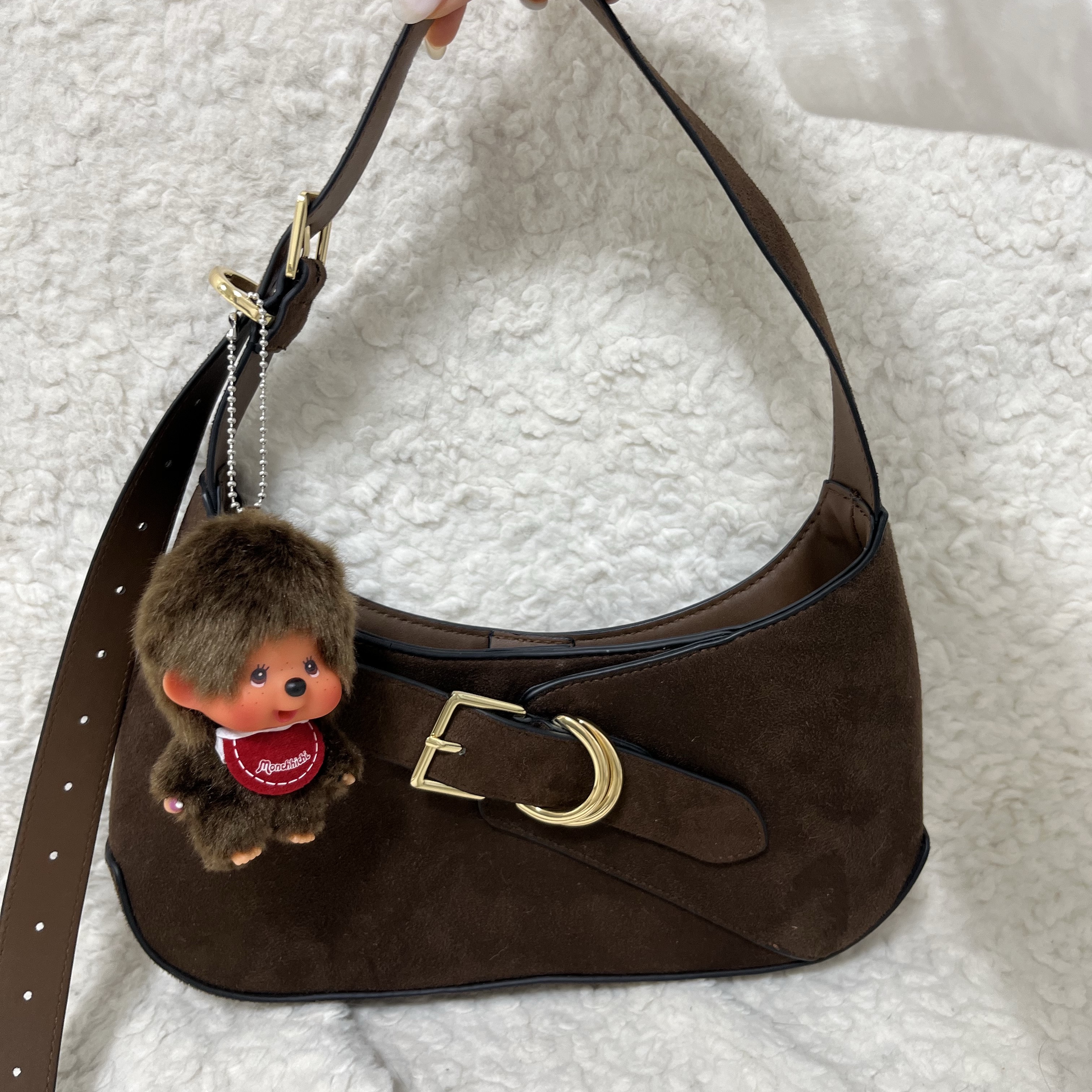 Monchhichi Bighead SS Boy Key Chain Brown 착용 스타일