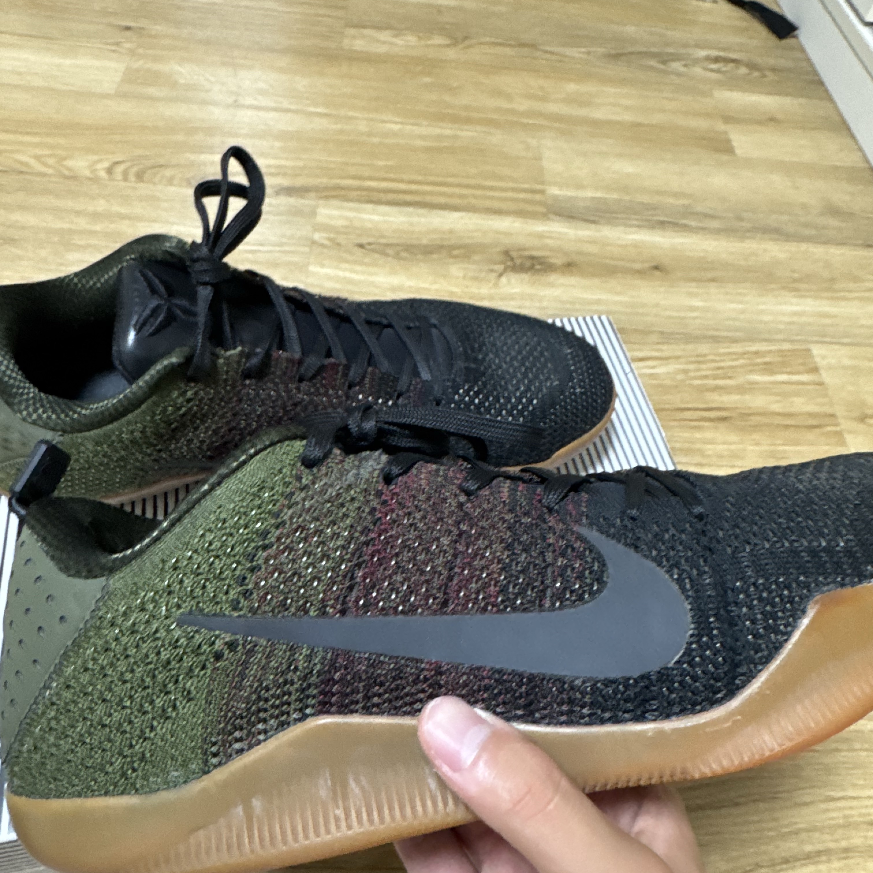 Nike Kobe 11 Elite Low 4KB Black Horse 착용 스타일