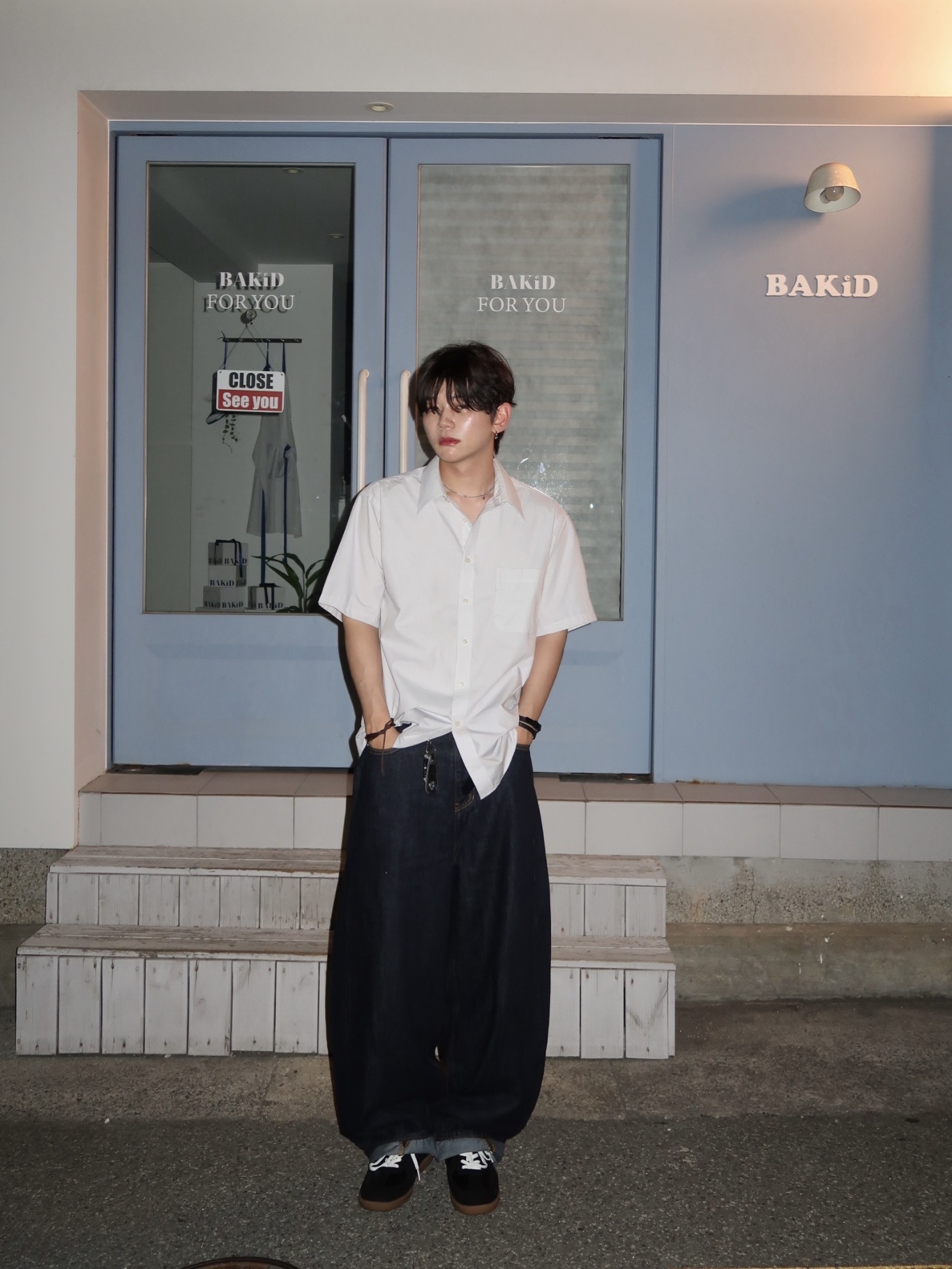 noun Wide Curved Denim Pants One Washed 착용 스타일 - 1