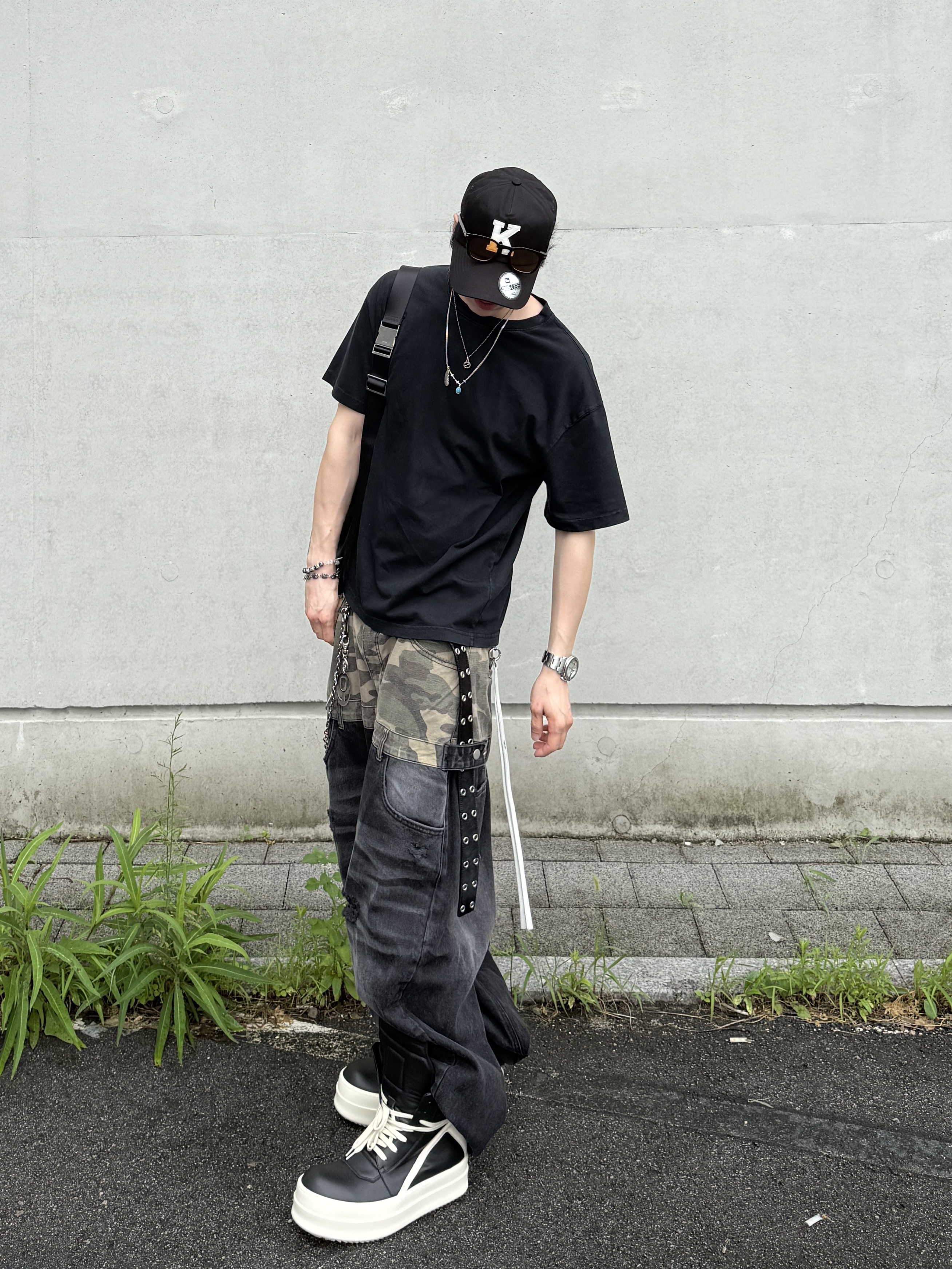 [KREAM 단독] Kamien x KOIN SEOUL K Logo Ball Cap Black, Rick Owens Hollywood Mega Bumper Geobasket in Full Grain Calf Leather Black Milk 착용 스타일 - 3