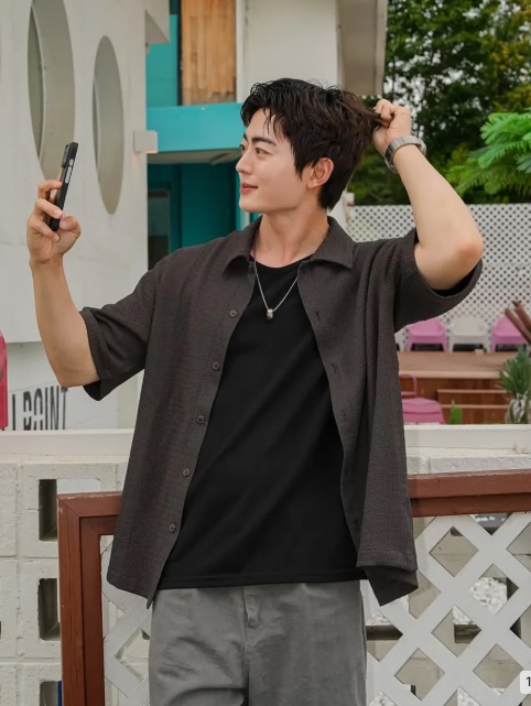 WESLEY HYUSTON Breeze Open Collar Half Knit Shirt Dark Brown 착용 스타일 - 1