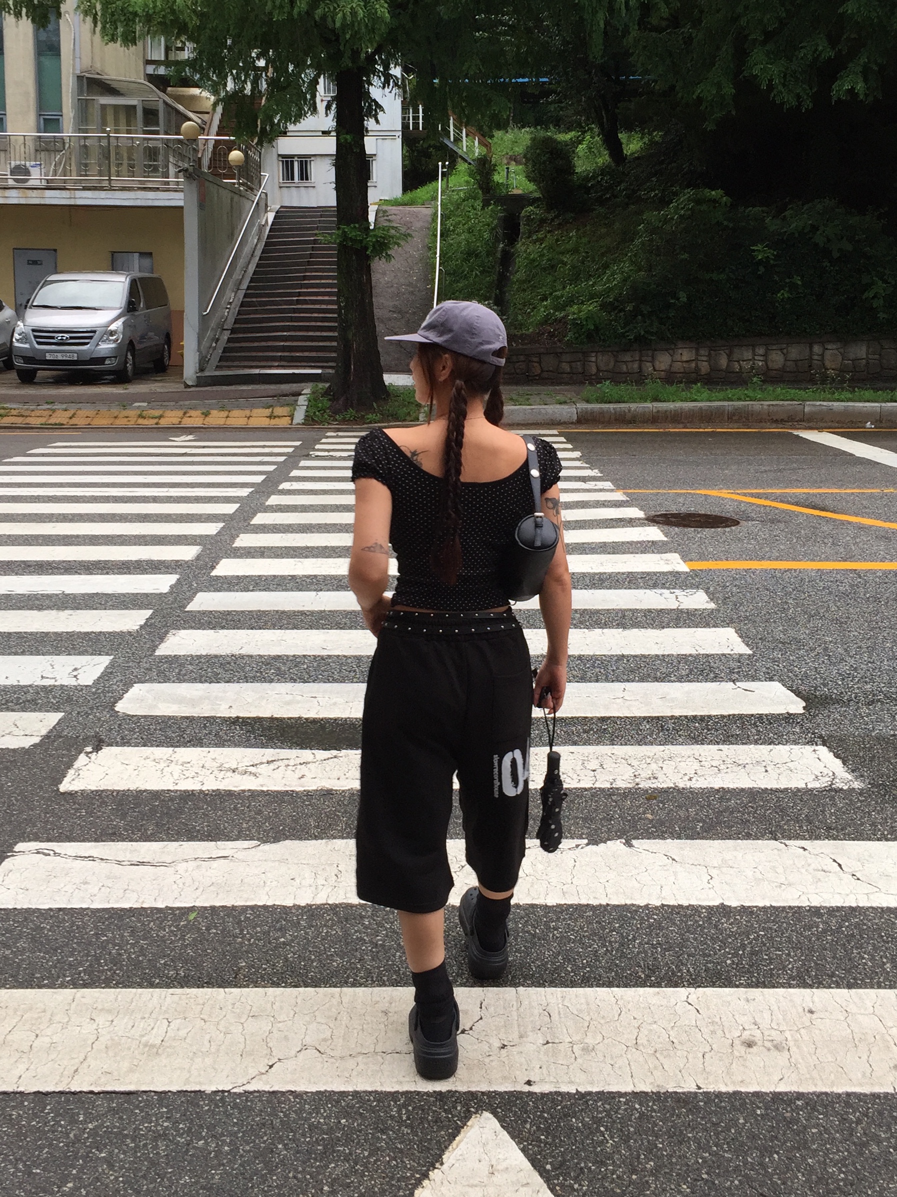 SLOW RECORD HOUSE 04 Bermuda Sweat Pants Black 착용 스타일