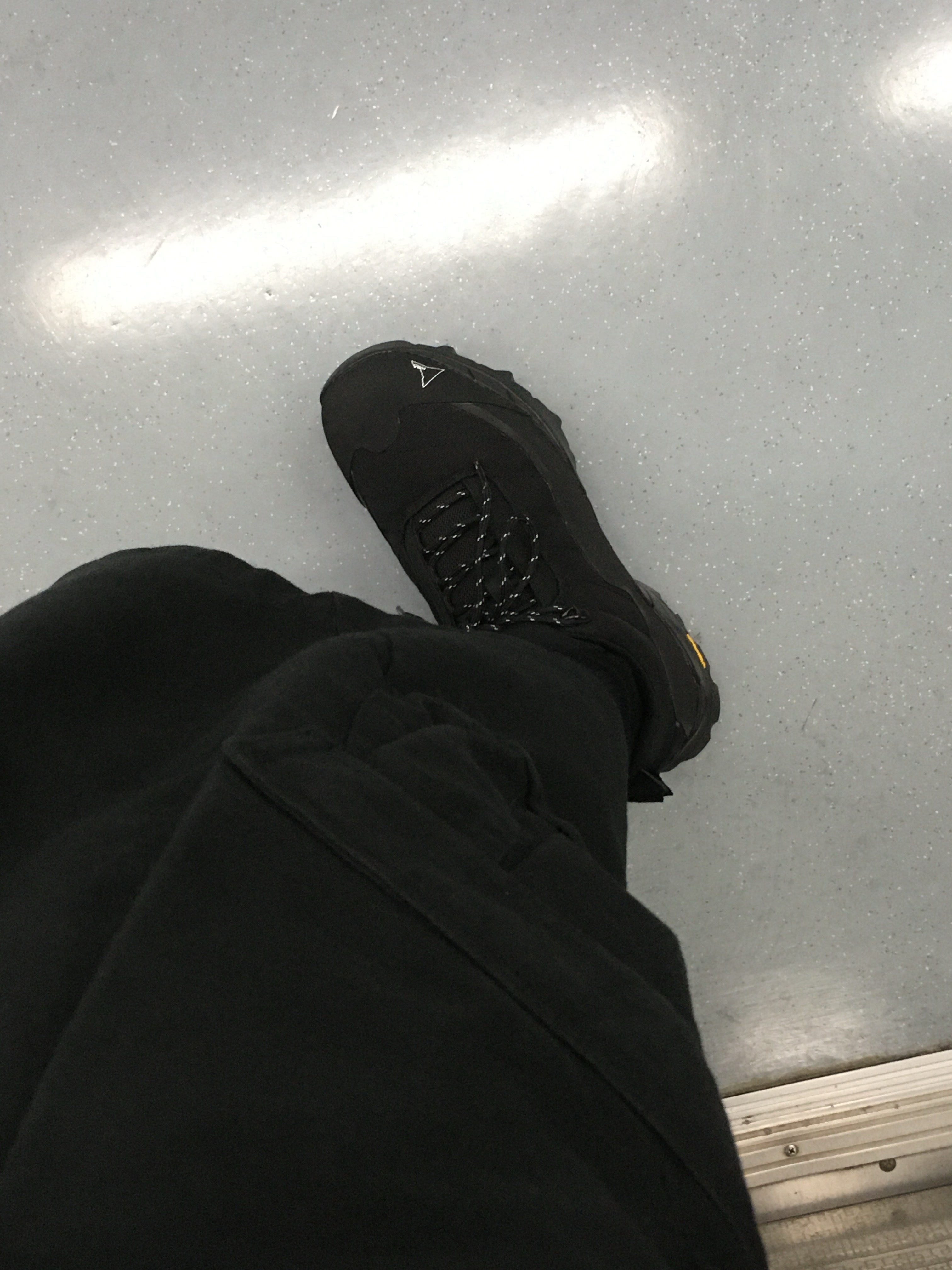 Roa Hiking Katharina Black 착용 스타일