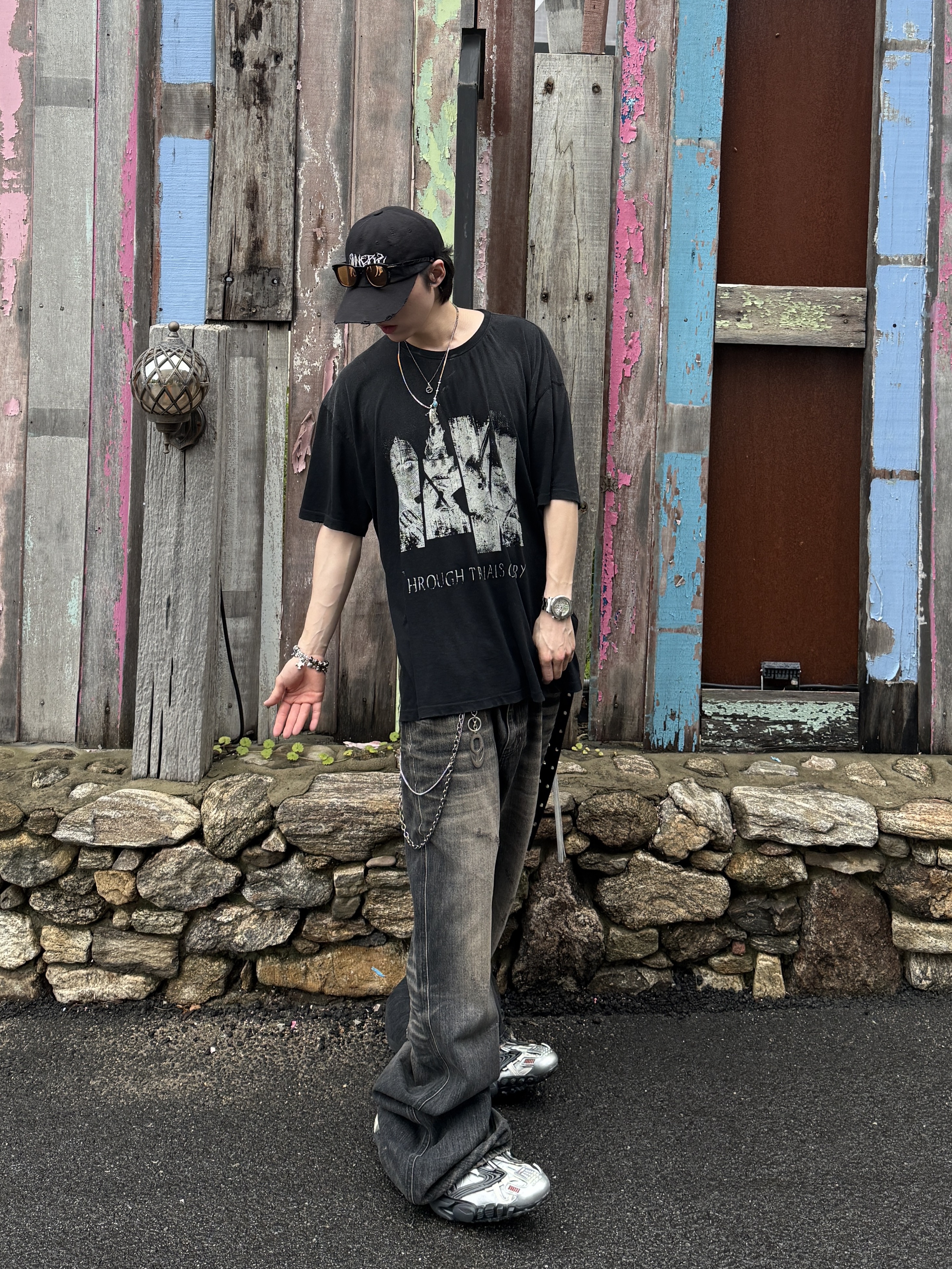 Balenciaga Reptile Sneaker Multicolor, Kamien x MJD Double Hole Belt Black Shearling Calfskin 착용 스타일 - 3