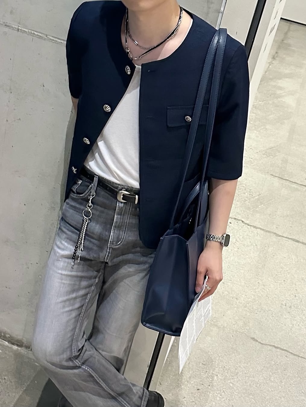 Telfar Medium Shopping Bag Navy, Monamhee x Peaceminusone Daihee Plush Keyring 착용 스타일 - 6