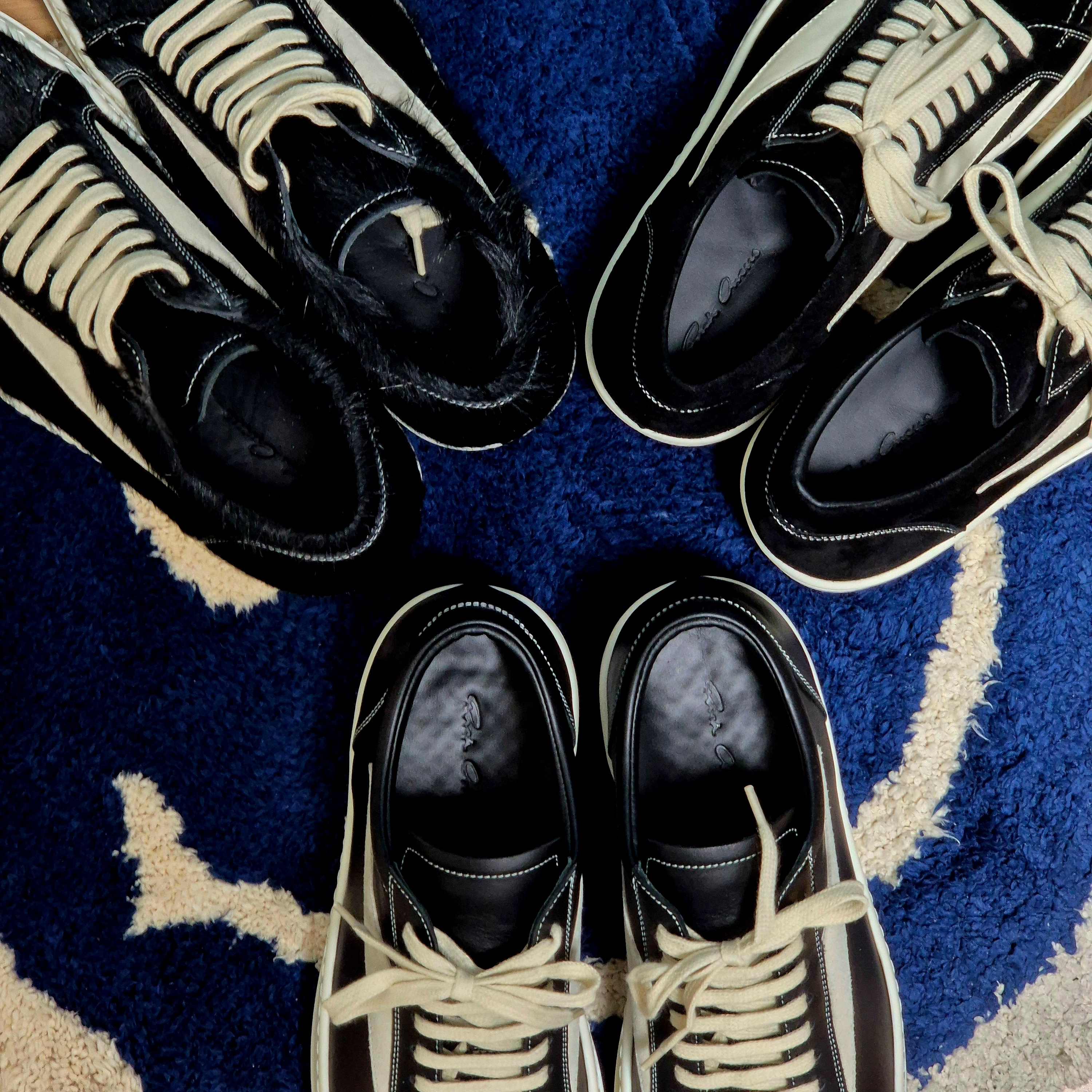 Rick Owens Lido Runway Vintage Sneakers In Unshaved Cow Leather and Velour Suede Black Milk, Rick Owens Suede Vintage Sneakers Black Milk White 착용 스타일 - 1