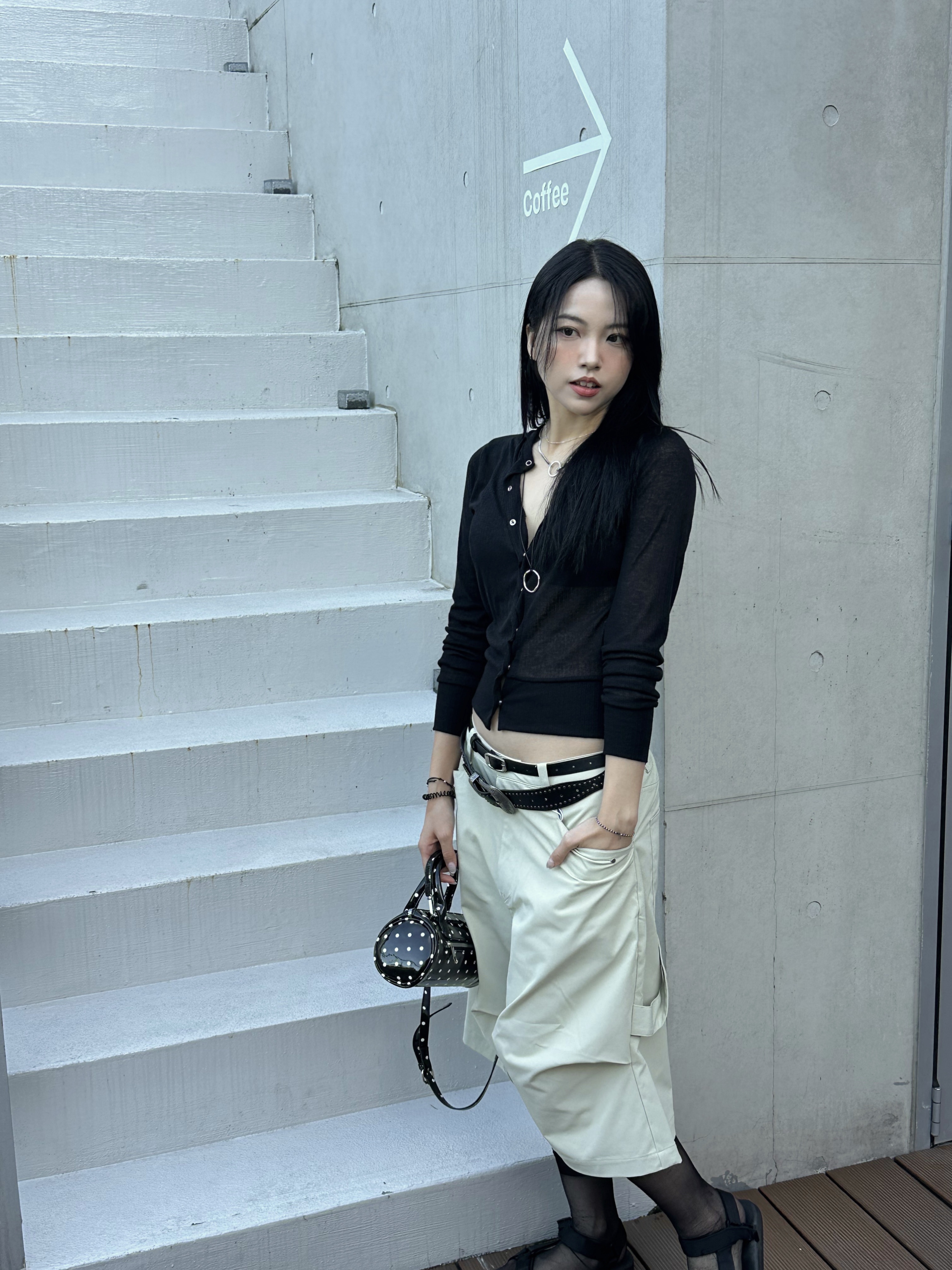 Nonnod Alpine Carpenter Shorts Beige, Nonnod Alpine Carpenter Shorts Beige 착용 스타일 - 6
