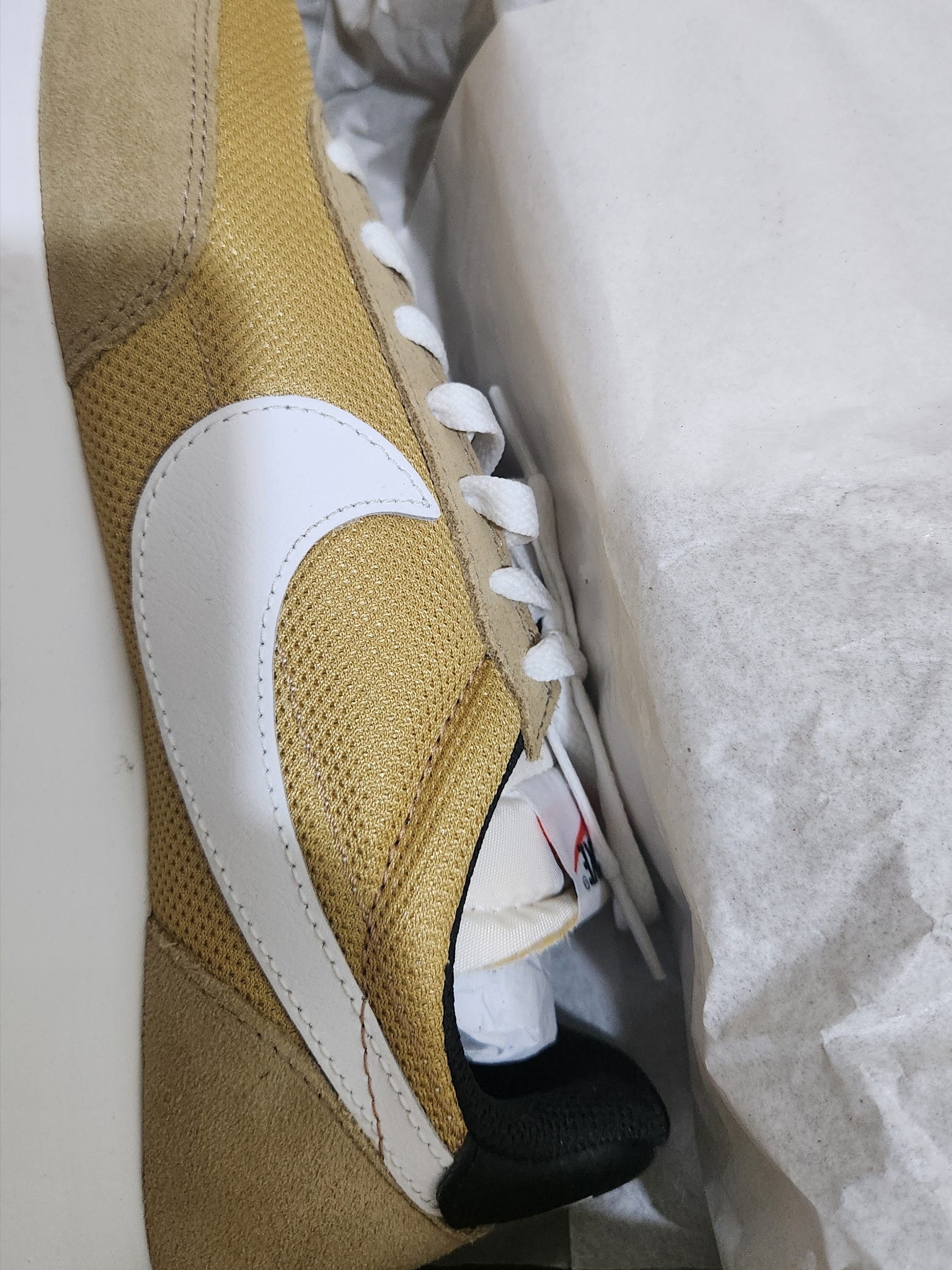 Nike Air Tailwind 79 Parachute Beige 착용 스타일