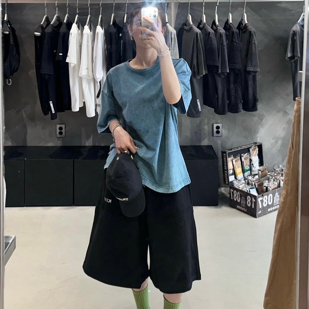 KZM One Point Washing T-Shirt Blue, KZM Bermuda Heavy Sweat Pants Black 착용 스타일