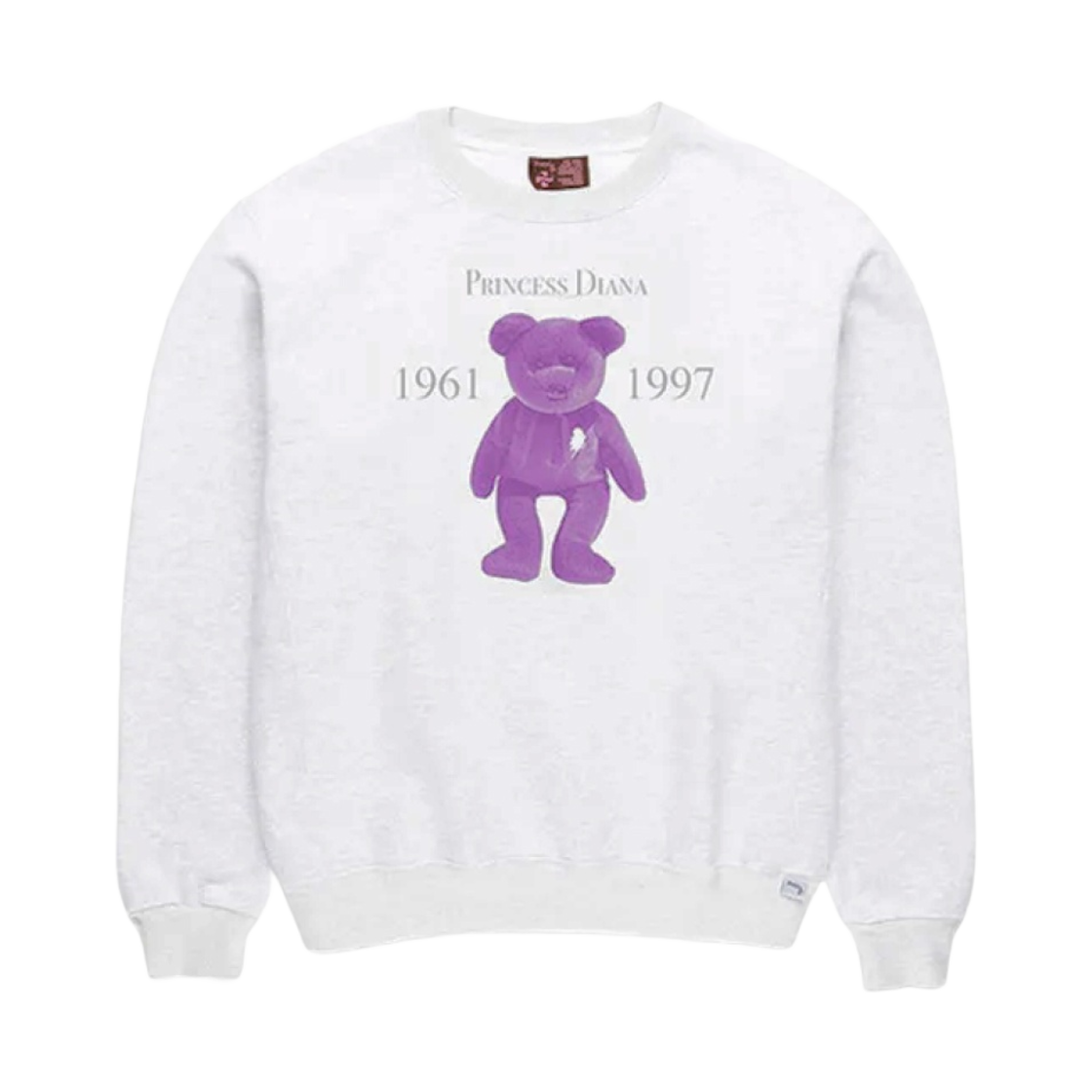 프레잉 다이애나 포에버 인 아워 하트 크루넥 화이트(Praying Diana Forever in Our Hearts Crewneck White)