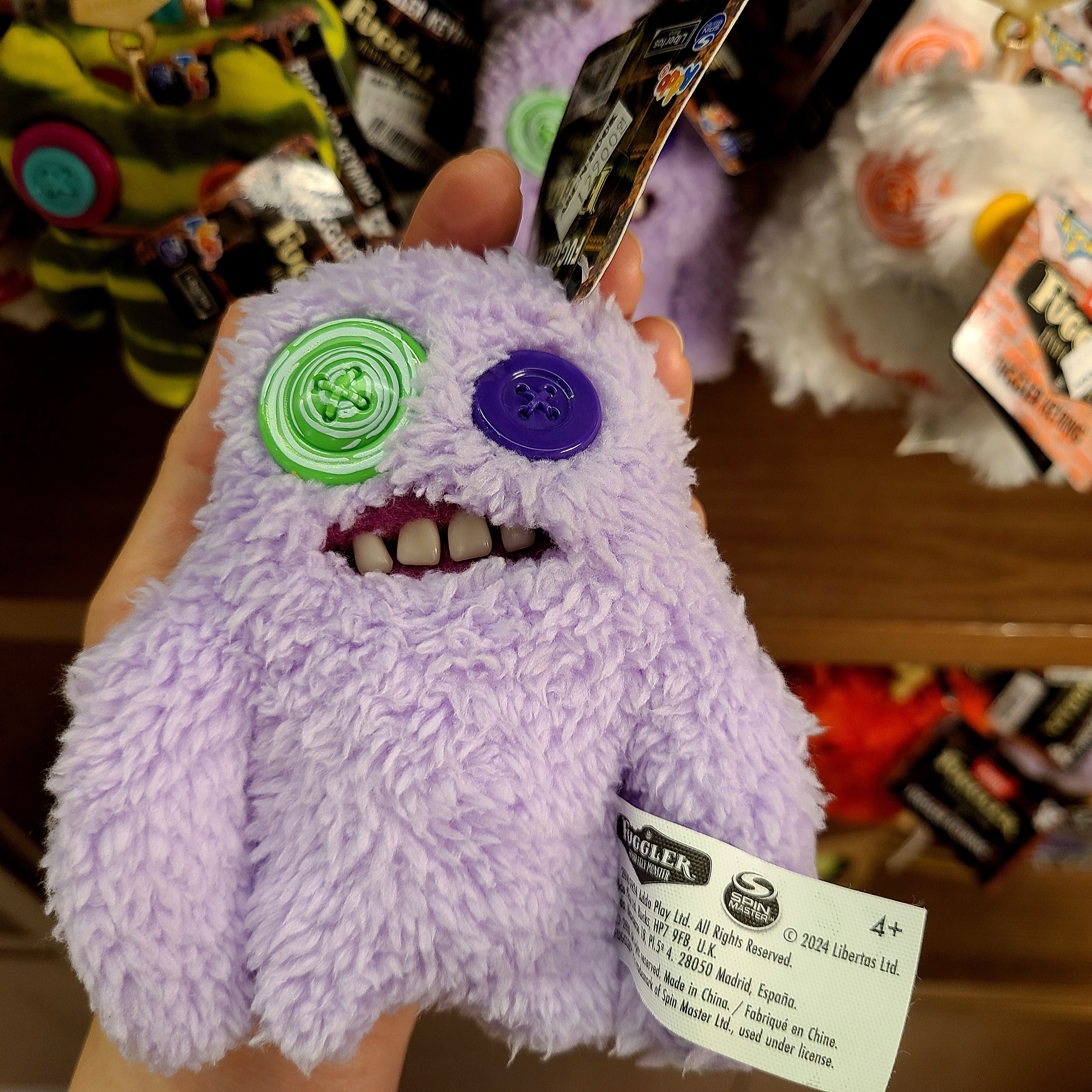 Fuggler Sasquoosh Keyring Lilac 착용 스타일 - 1