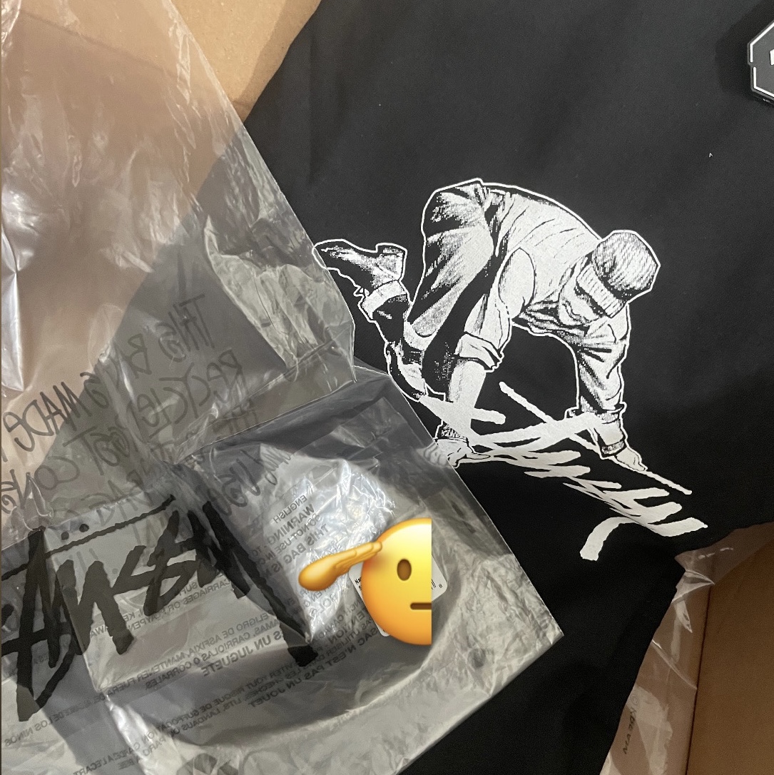 Stussy Worker T-Shirt Black 착용 스타일