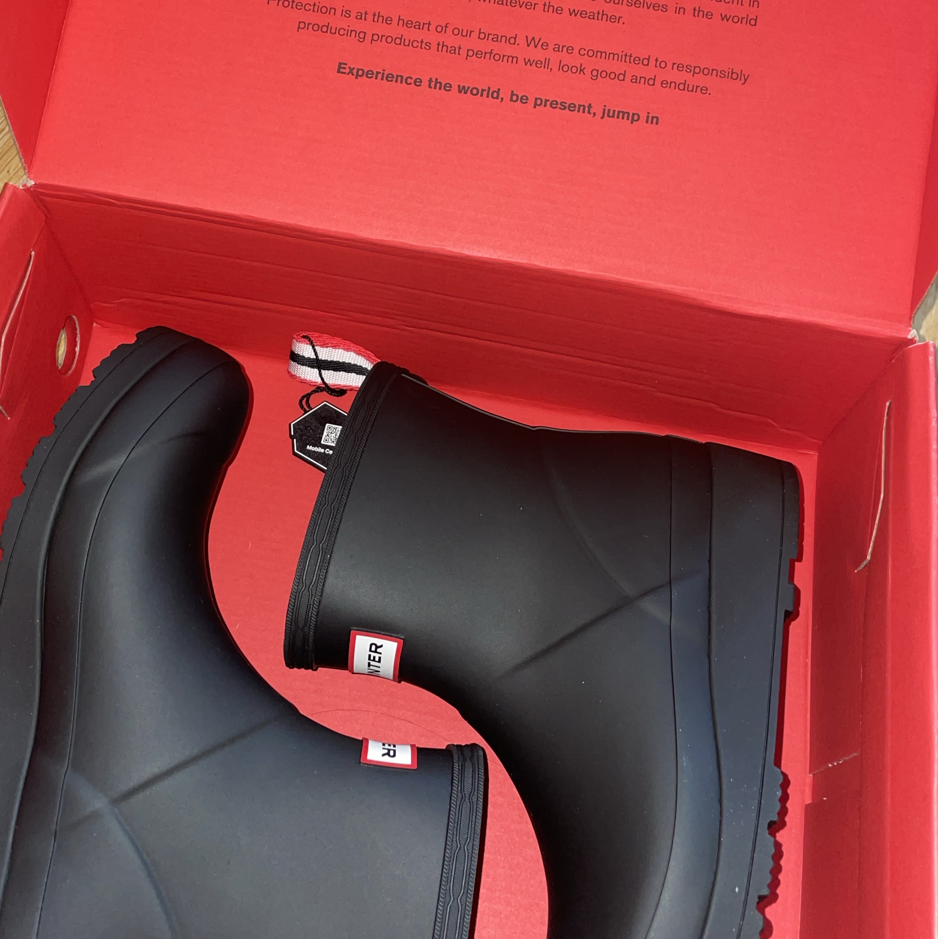 (W) Hunter Play Short Rain Boots Black 착용 스타일