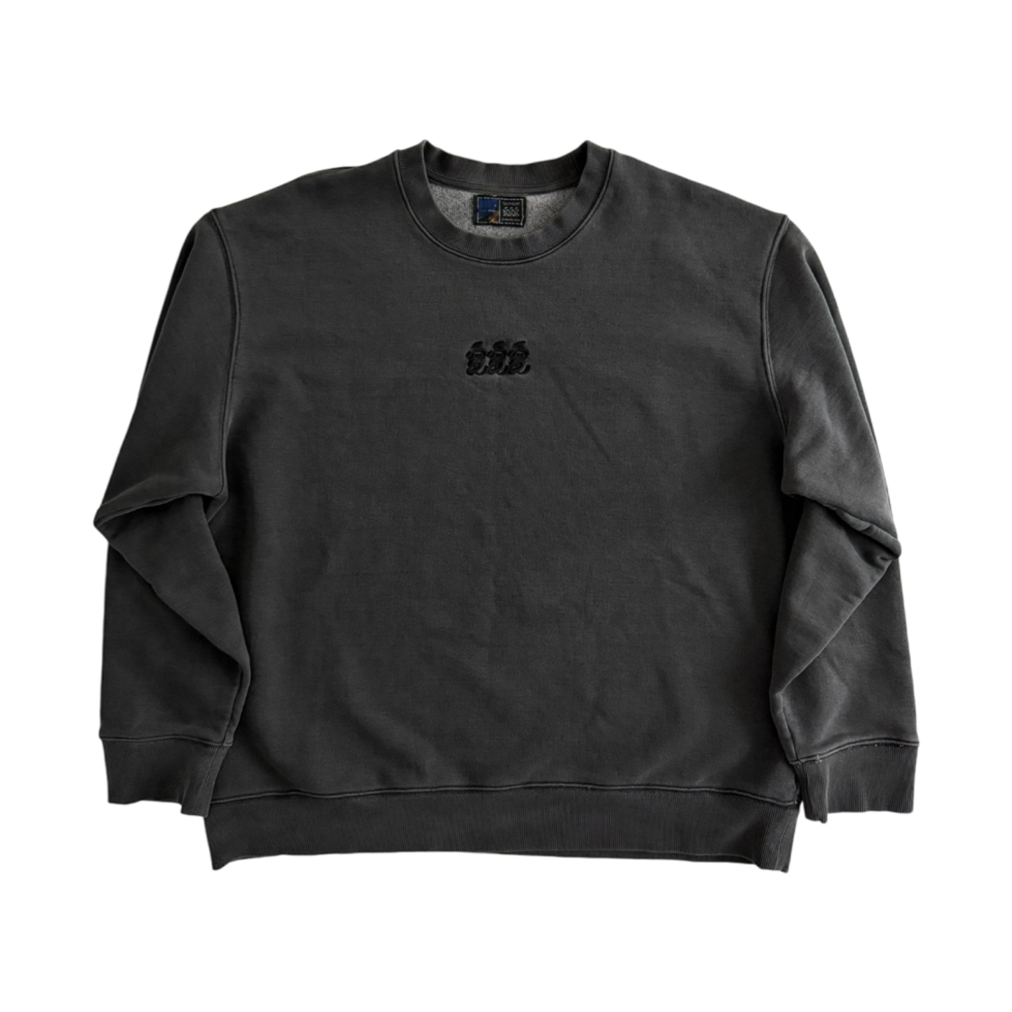 P0000MAX LUVLUVLUV SV Garment Dyed Sweatshirt BK