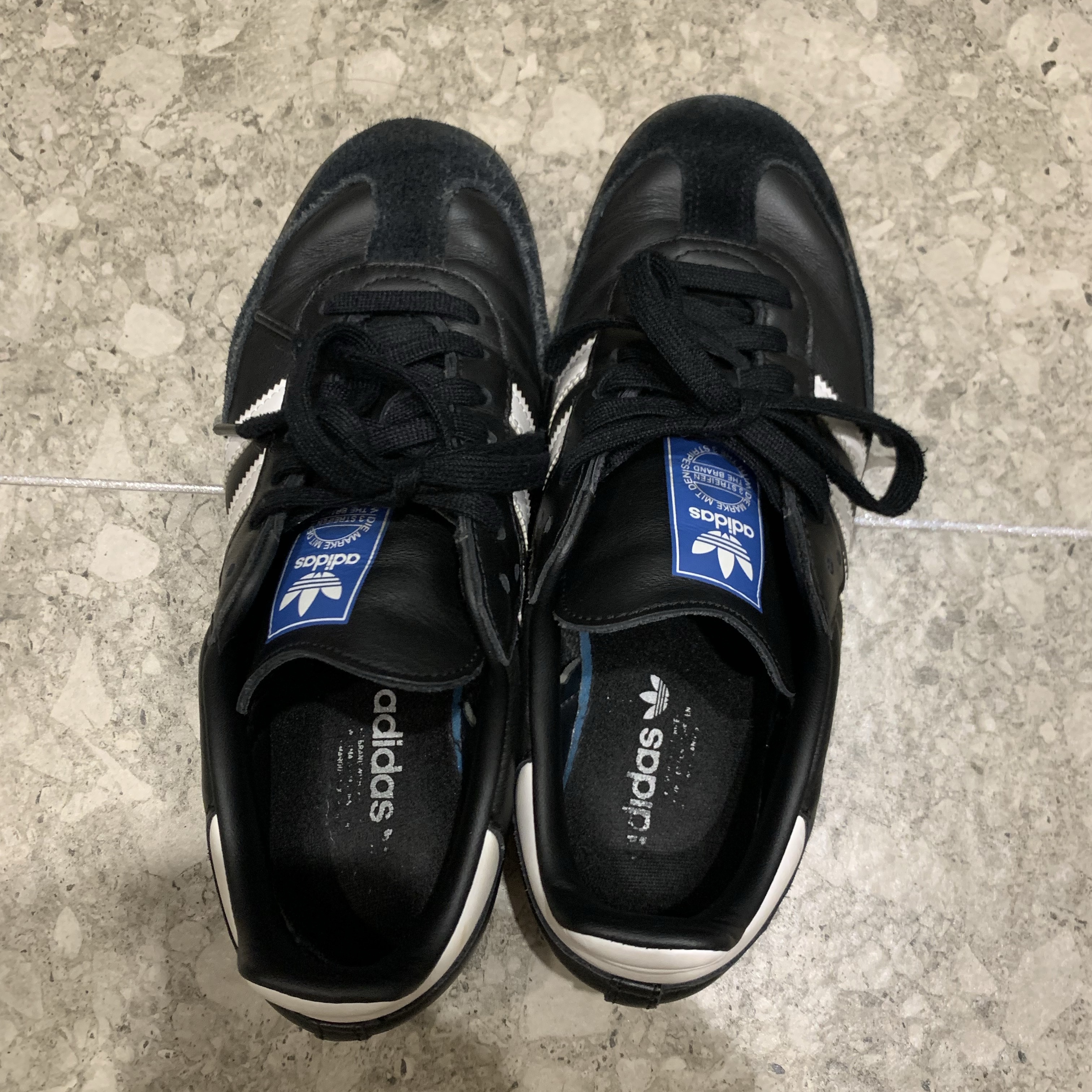 Adidas Samba OG Black White Gum 착용 스타일