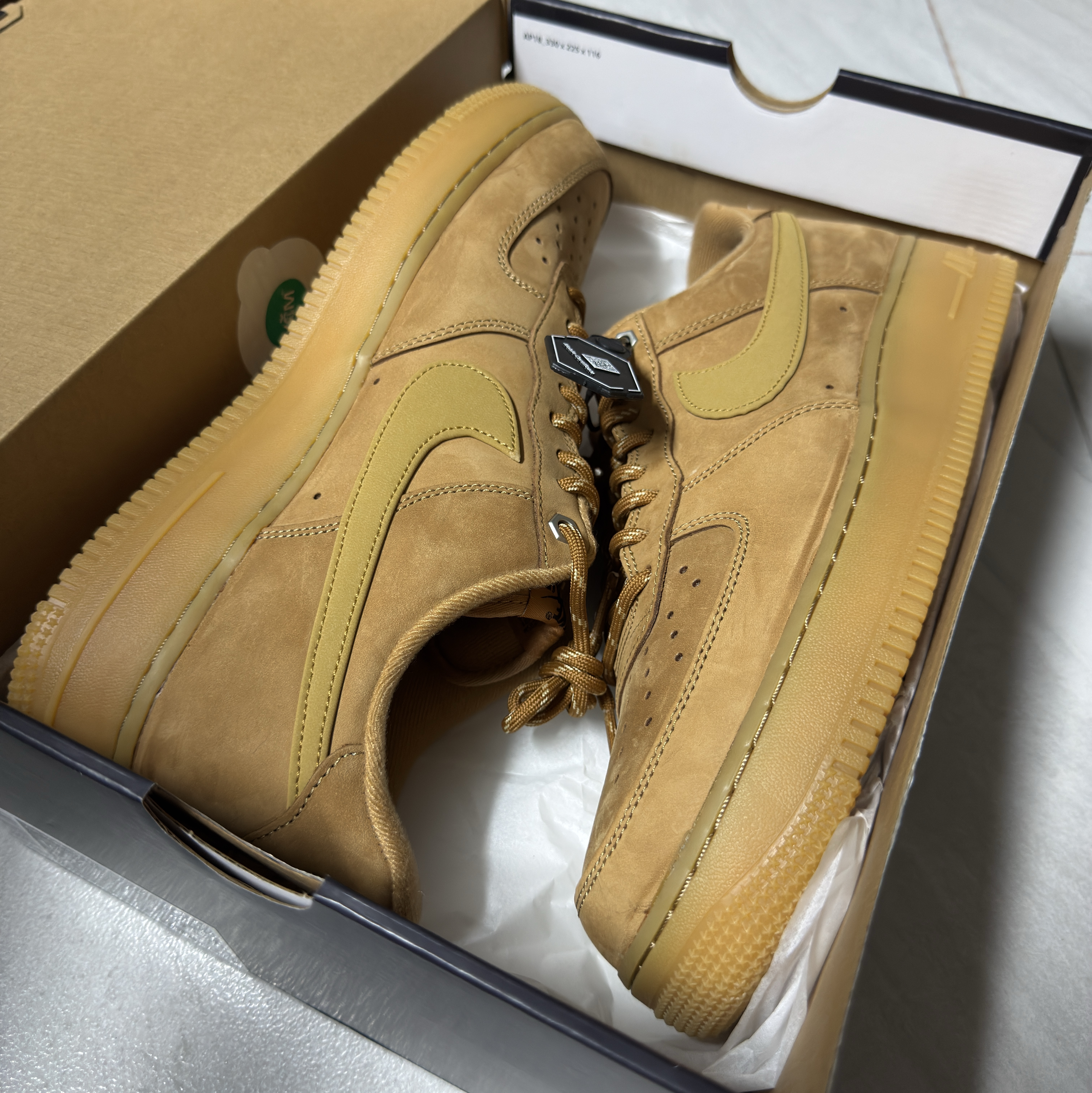 Nike Air Force 1 '07 WB Flax 착용 스타일 - 1