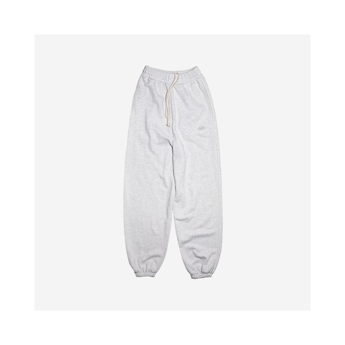 24ep1pt006WG Gatherlazy 3D Back Pocket Sweatpants White Grey