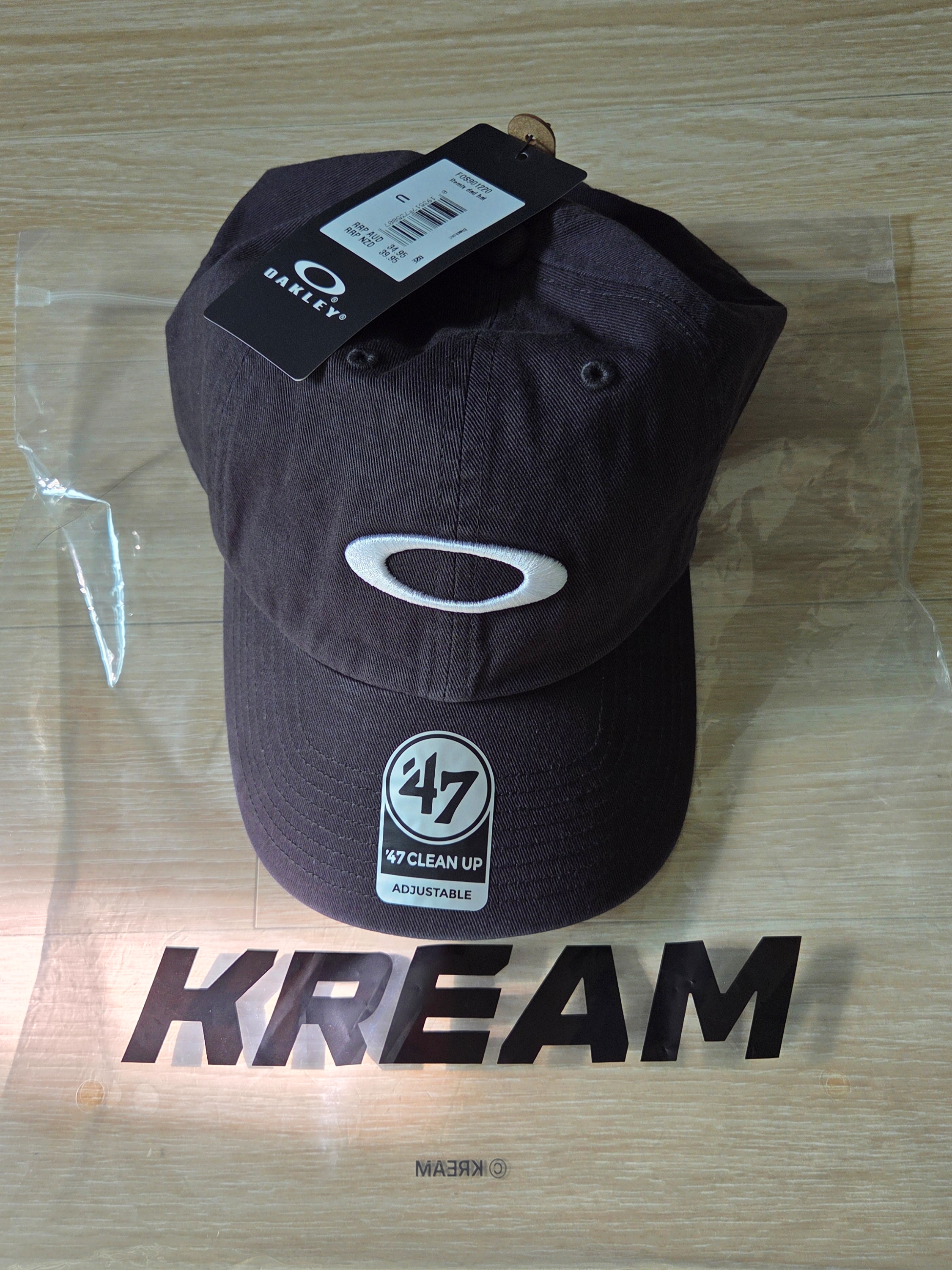 Oakley Remix Dad Hat Blackout, Quarqor #5117 Ring 착용 스타일 - 2