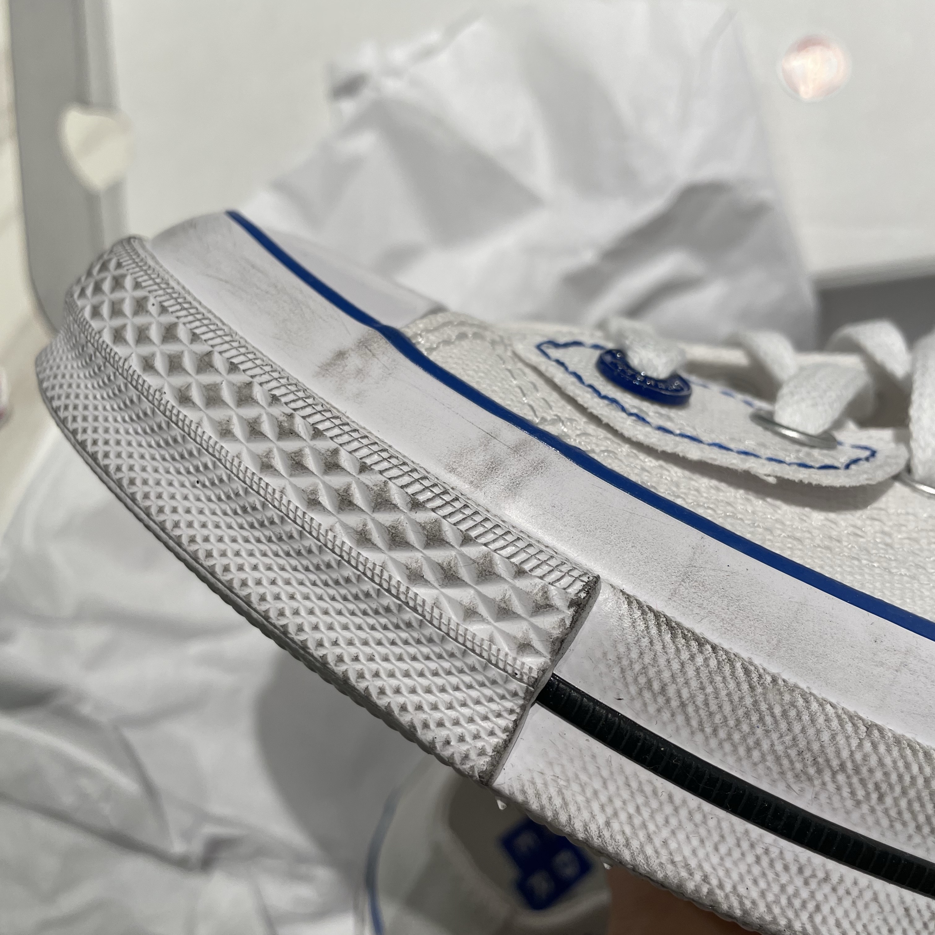 Converse x Ader Error Sig; Chuck 70 Low White Blue 착용 스타일 - 4