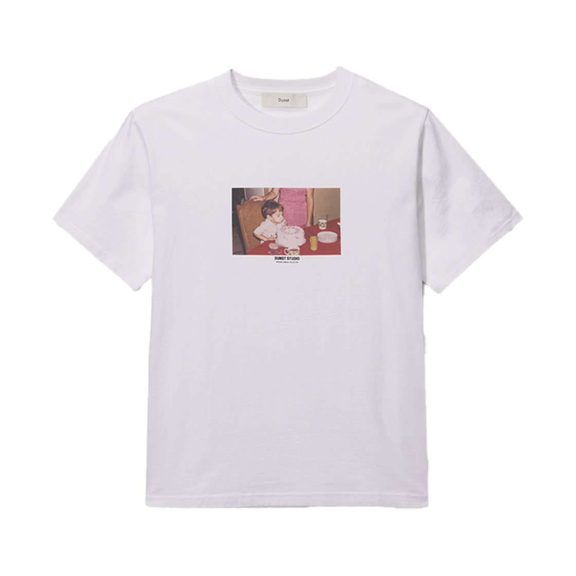 UDTS5B132R2_M_ Dunst Unisex Childhood Photo T-Shirt Off White / Birthday Red