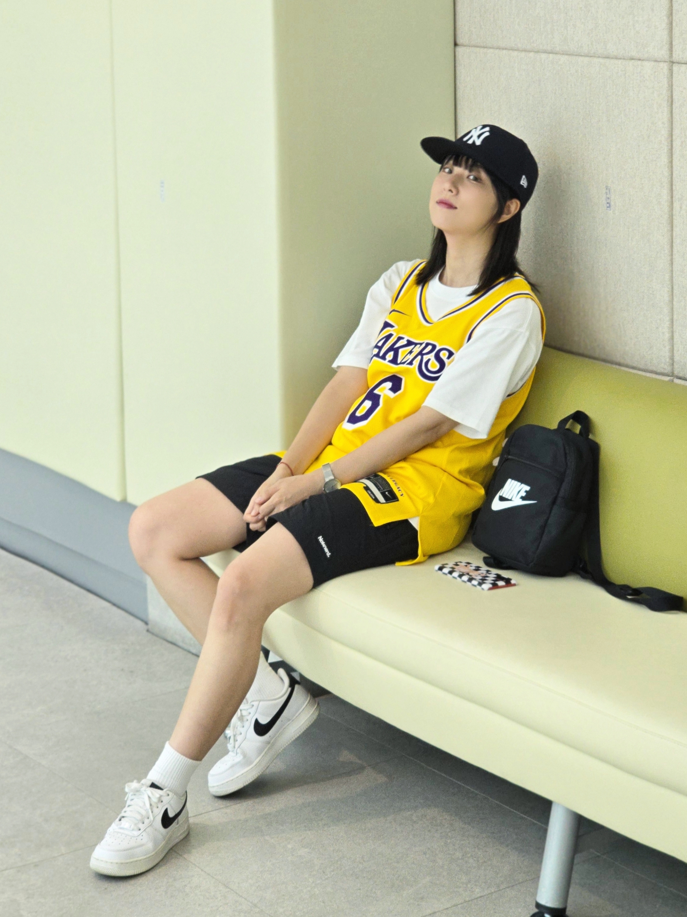 New Era 59Fifty MLB Authentic New York Yankees Game Navy, Nike Futura 365 Mini Backpack Black 착용 스타일