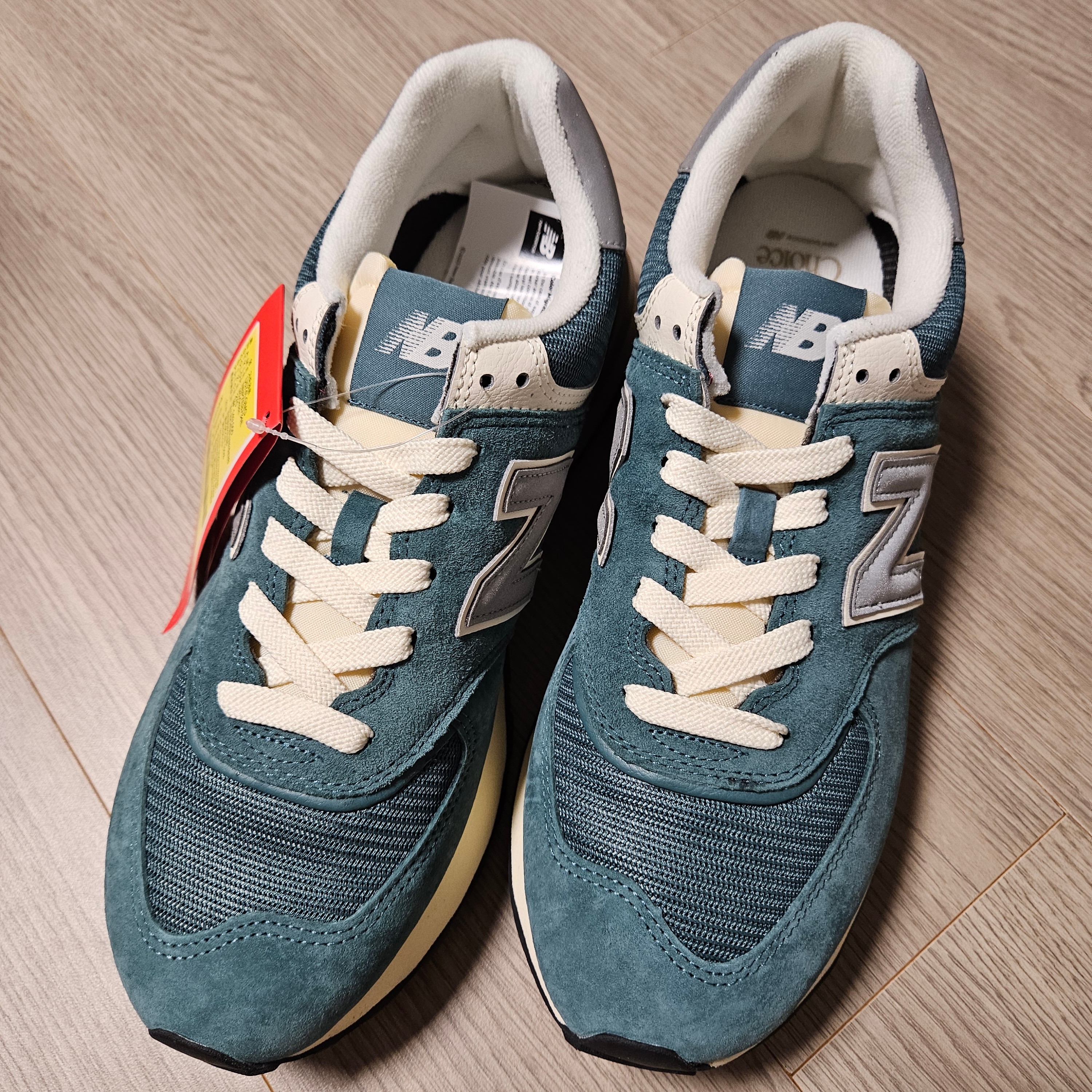 New Balance 574 Legacy Green Grey 착용 스타일