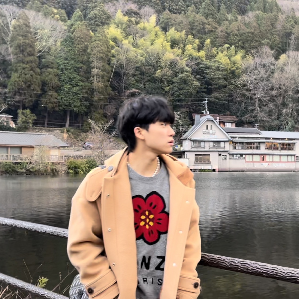 Kenzo Boke Flower Merino Wool Jumper Misty Grey, Dior Gallop Bag Strap Beige Black Dior Oblique Jacquard 착용 스타일