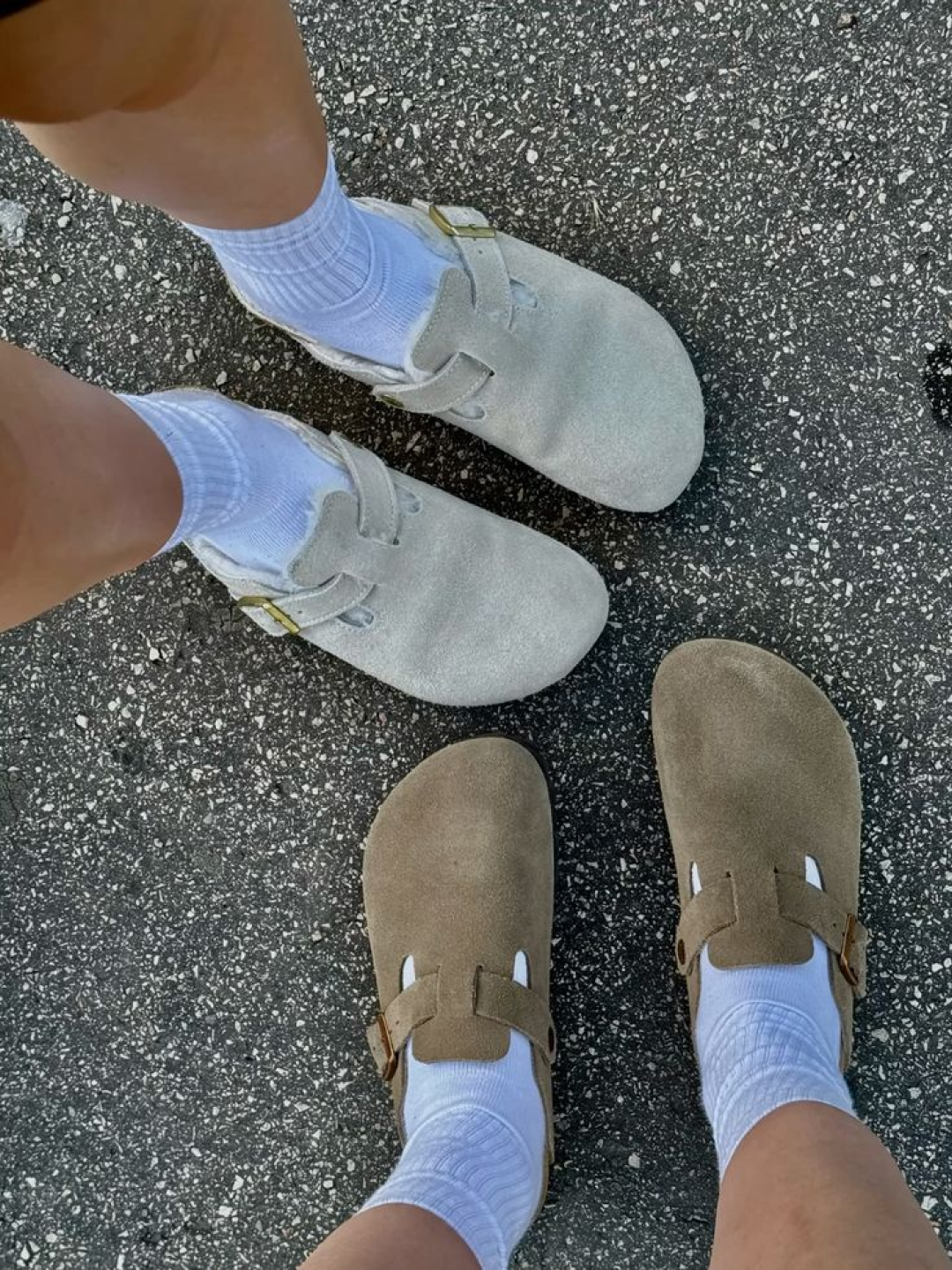 Birkenstock Boston Soft Footbed Taupe - Regular, Birkenstock Boston Soft Footbed Suede Leather Faded Khaki - Regular 착용 스타일 - 2