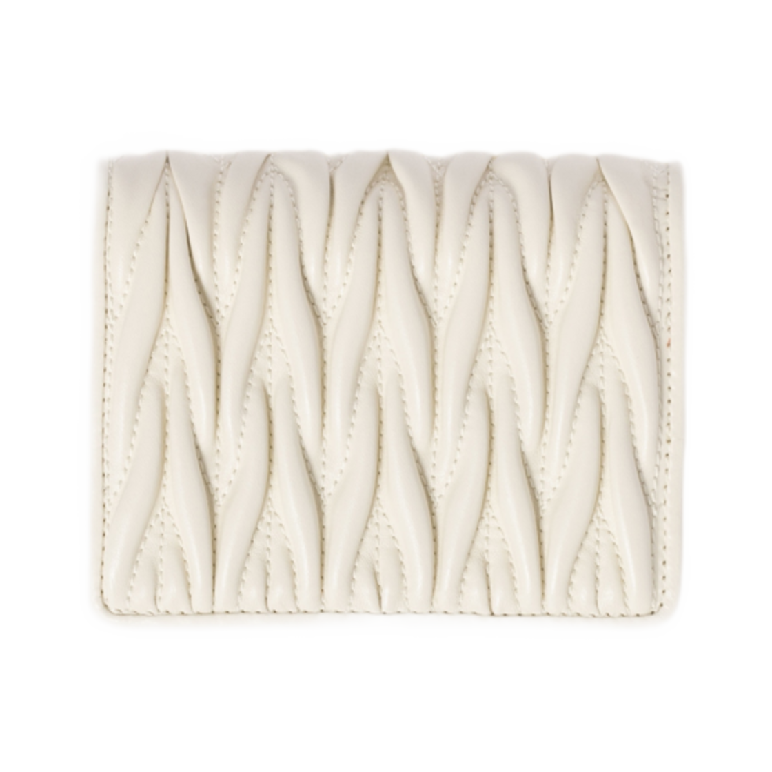 미우 미우 마테라쎄 나파 레더 카드 홀더 화이트(Miu Miu Matelasse Nappa Leather Card Holder White) - 3