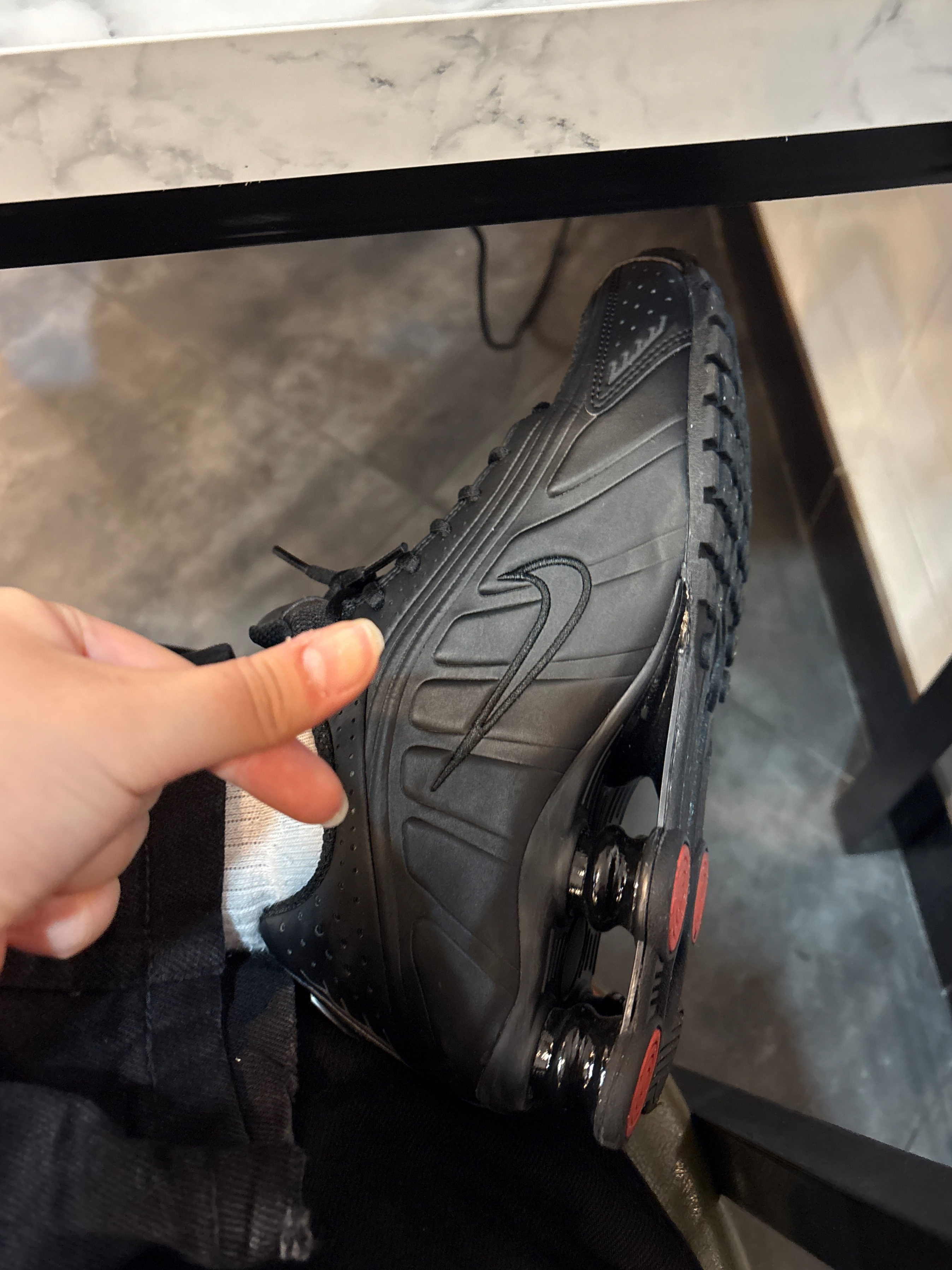 (W) Nike Shox R4 Black 착용 스타일