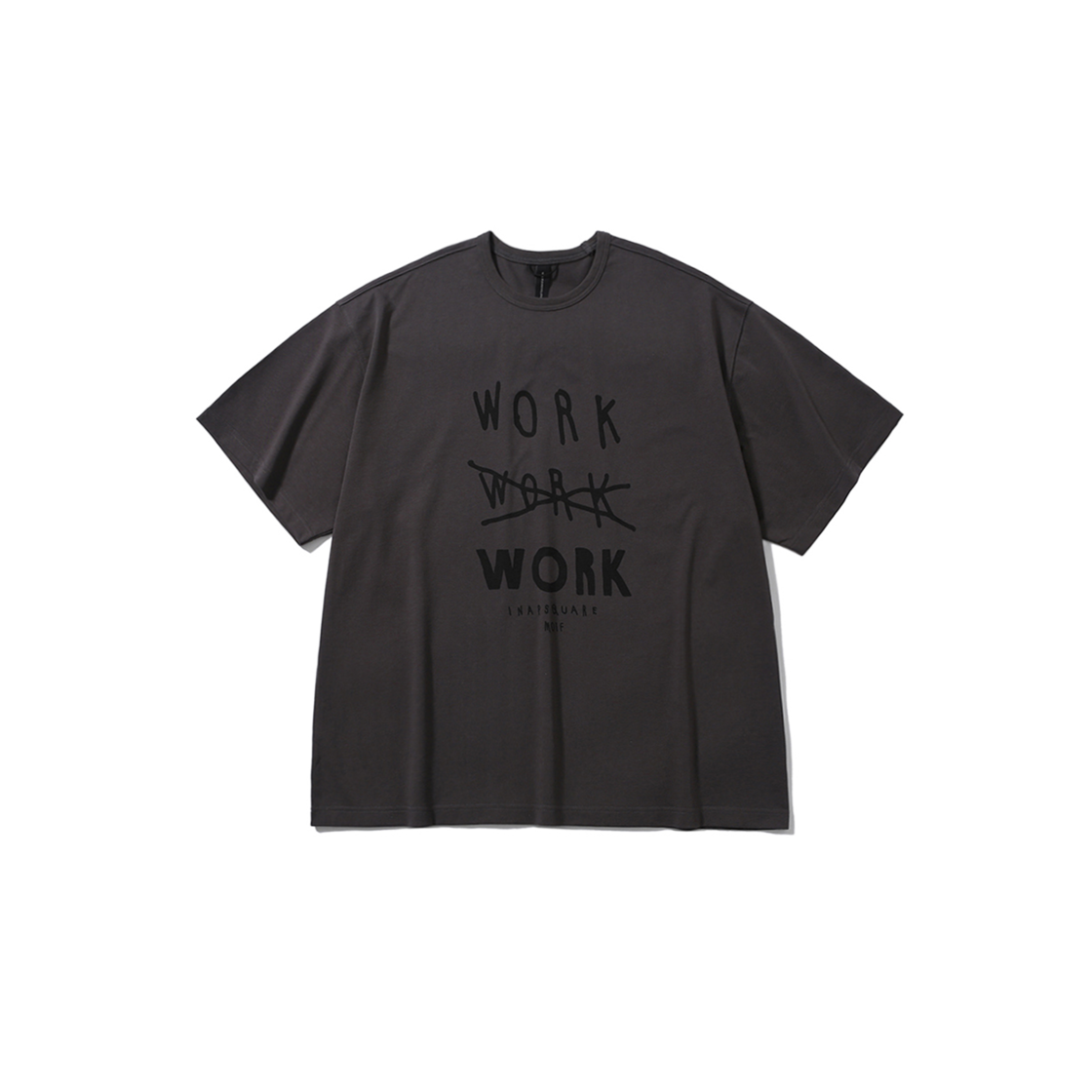모이프 x 이나피스퀘어 워크 워크 워크 H/S 티 차콜(moif x inapsquare Work Work Work H/S Tee Charcoal)