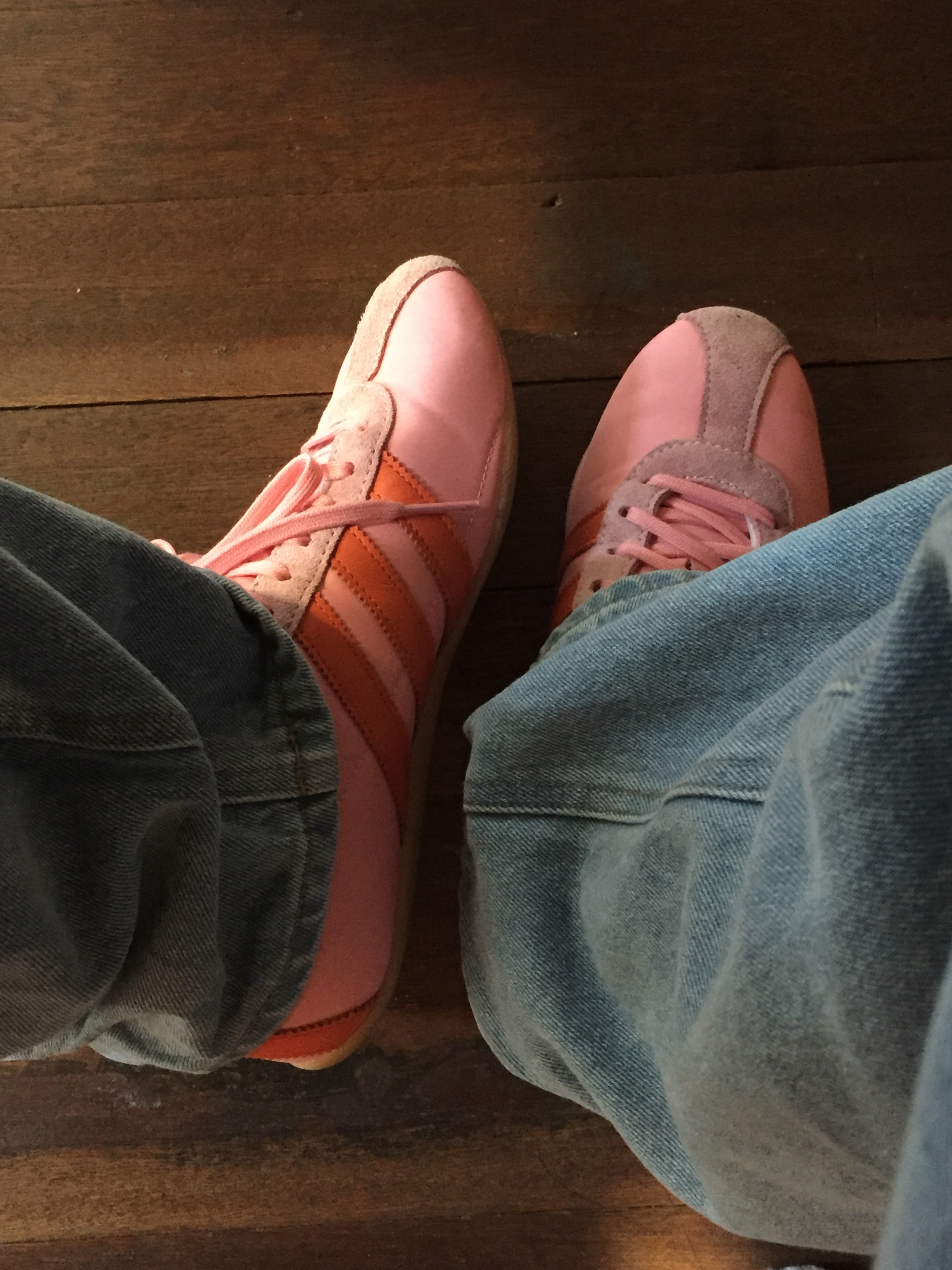 (W) Adidas Tokyo Semi Pink Spark Orange 착용 스타일